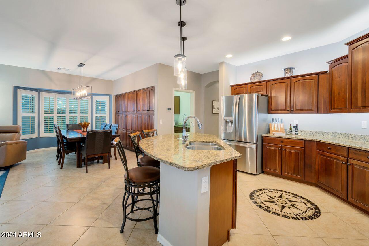 3351 E HORSESHOE Drive