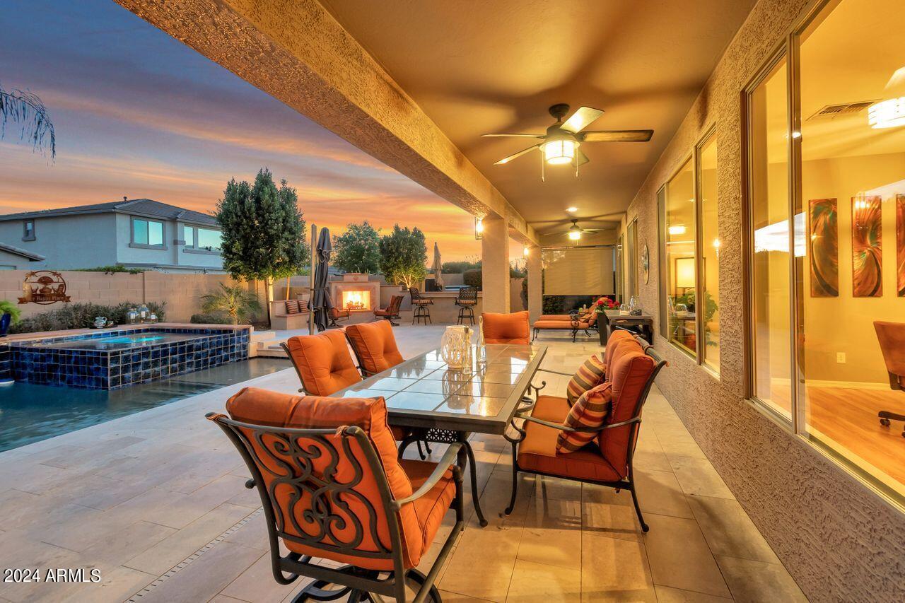3351 E HORSESHOE Drive