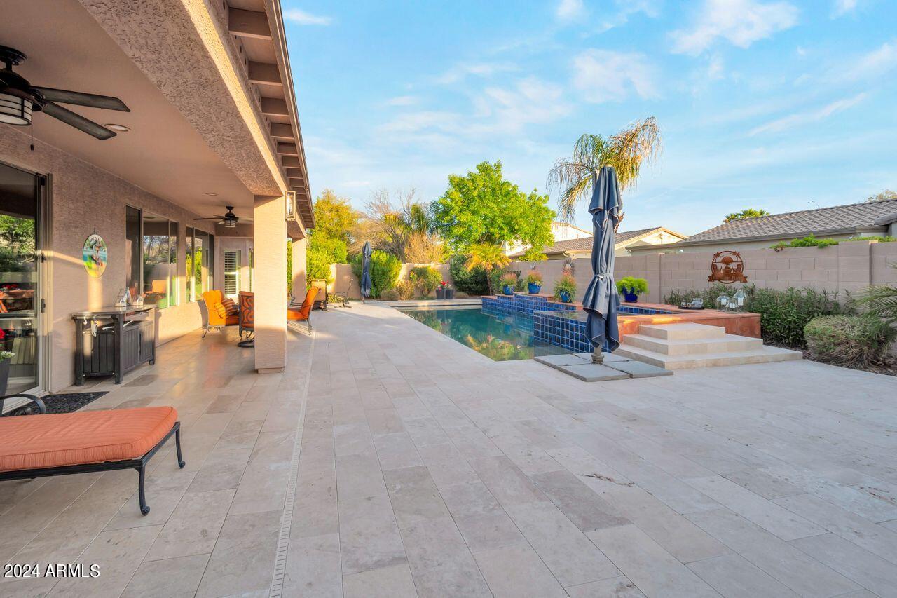 3351 E HORSESHOE Drive