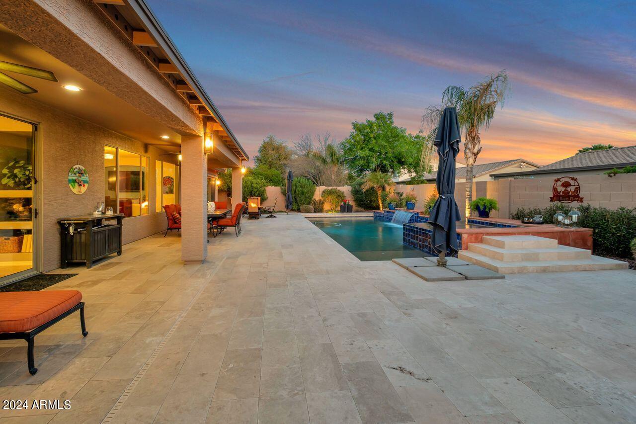 3351 E HORSESHOE Drive