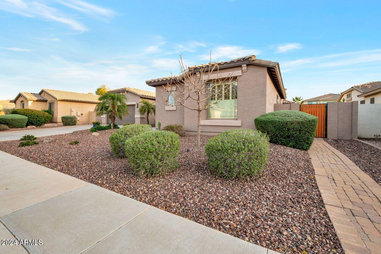 3351 E HORSESHOE Drive
