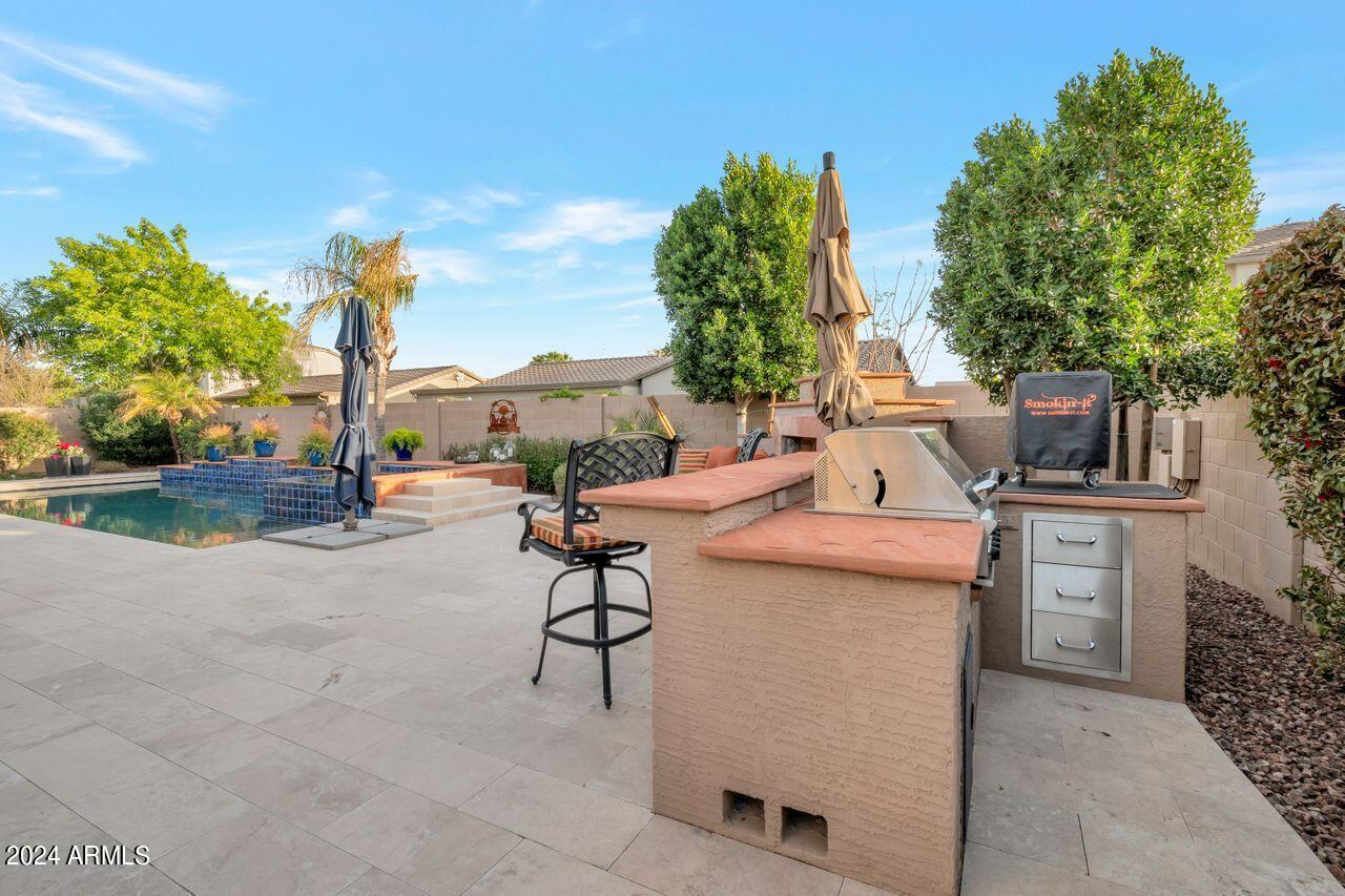 3351 E HORSESHOE Drive