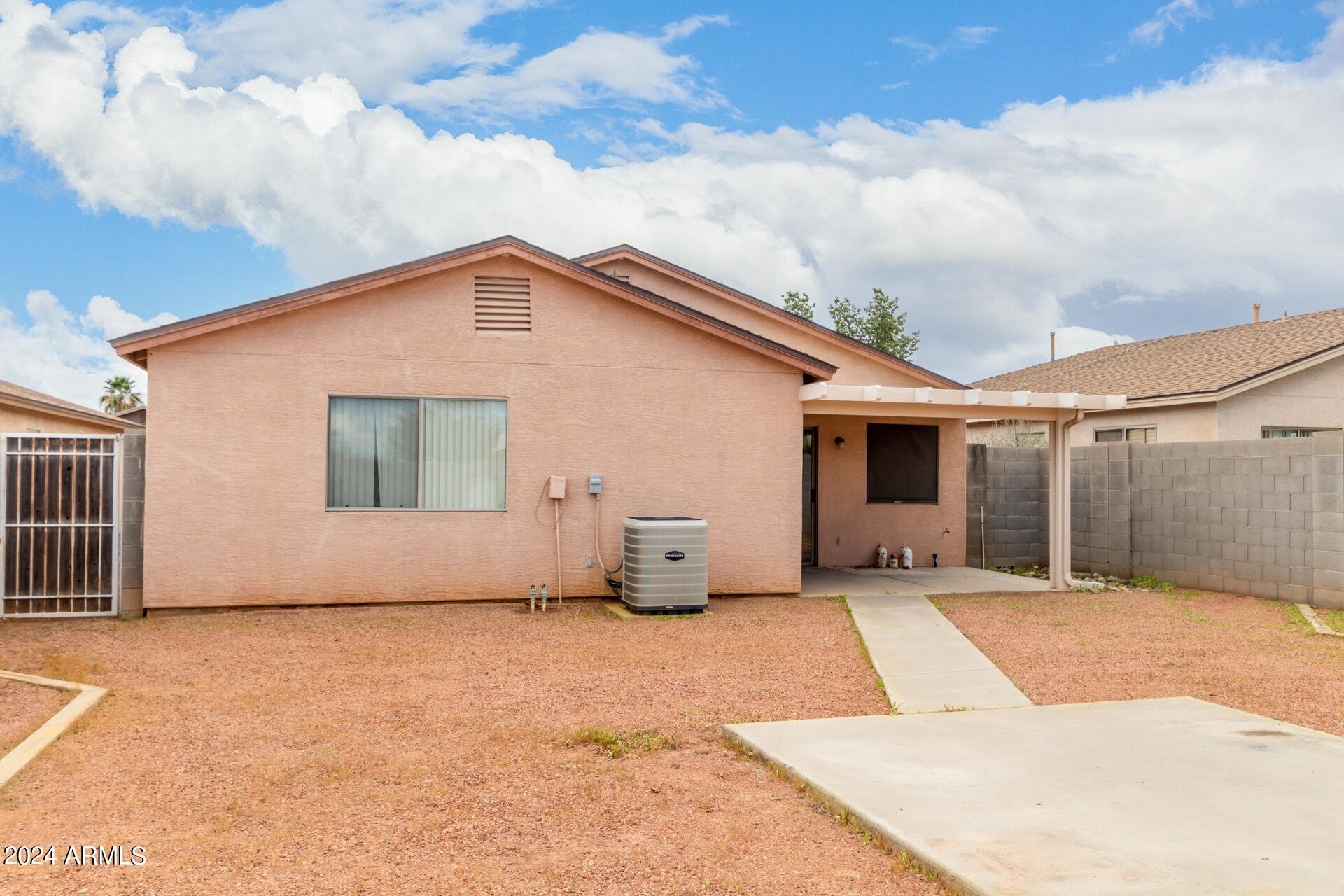 976 E SILVERSMITH Trail