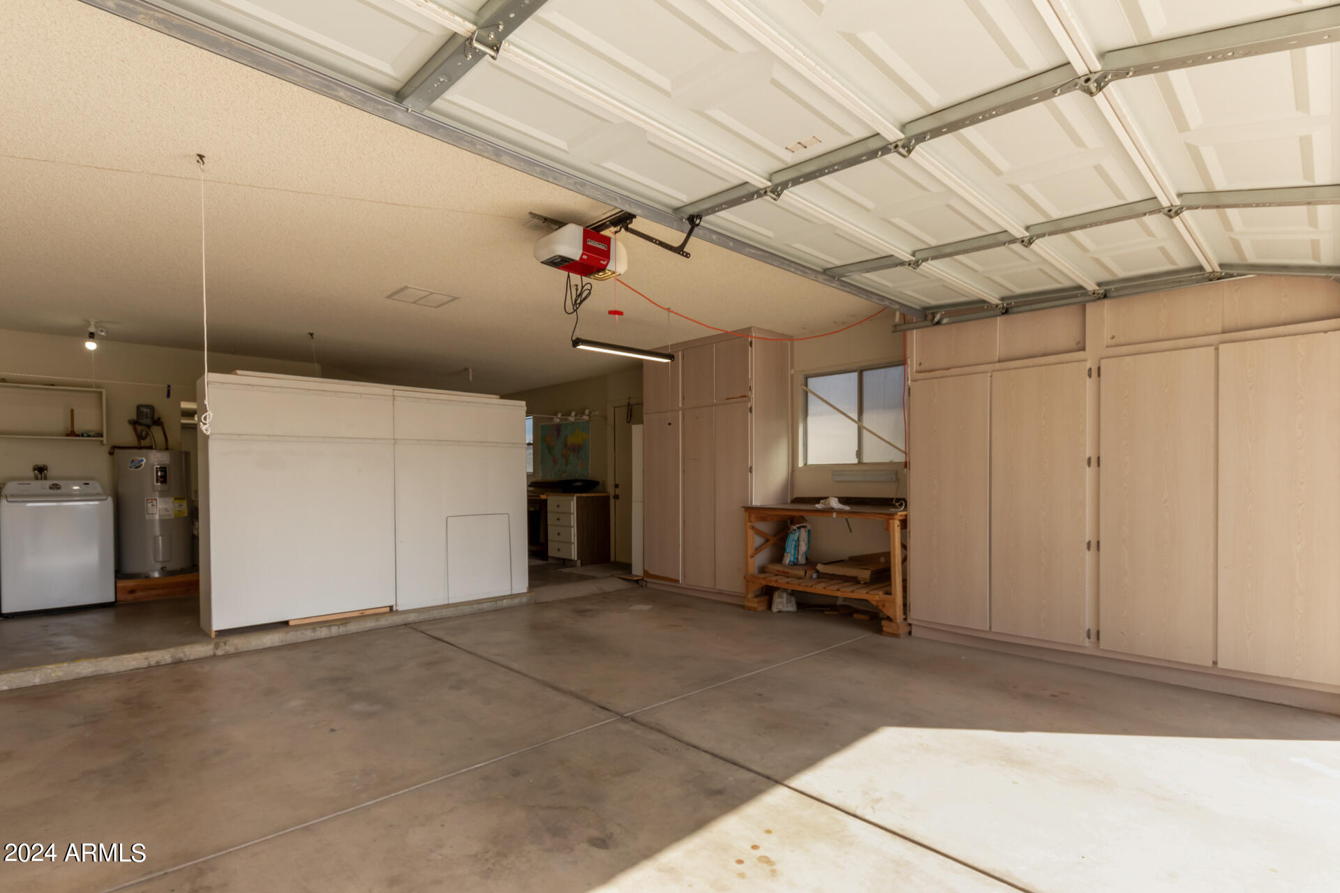 10530 W PINEAIRE Drive