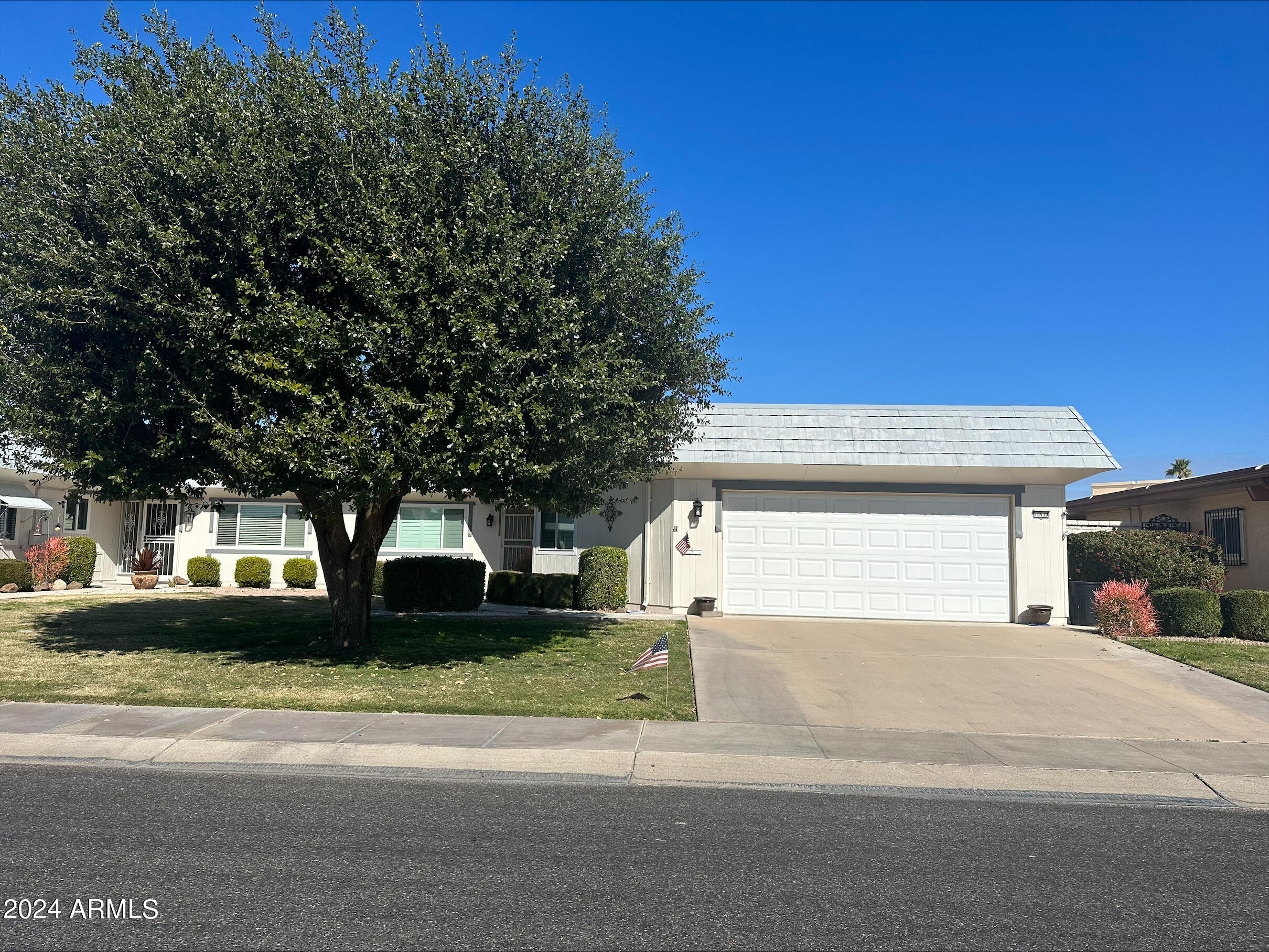 10530 W PINEAIRE Drive