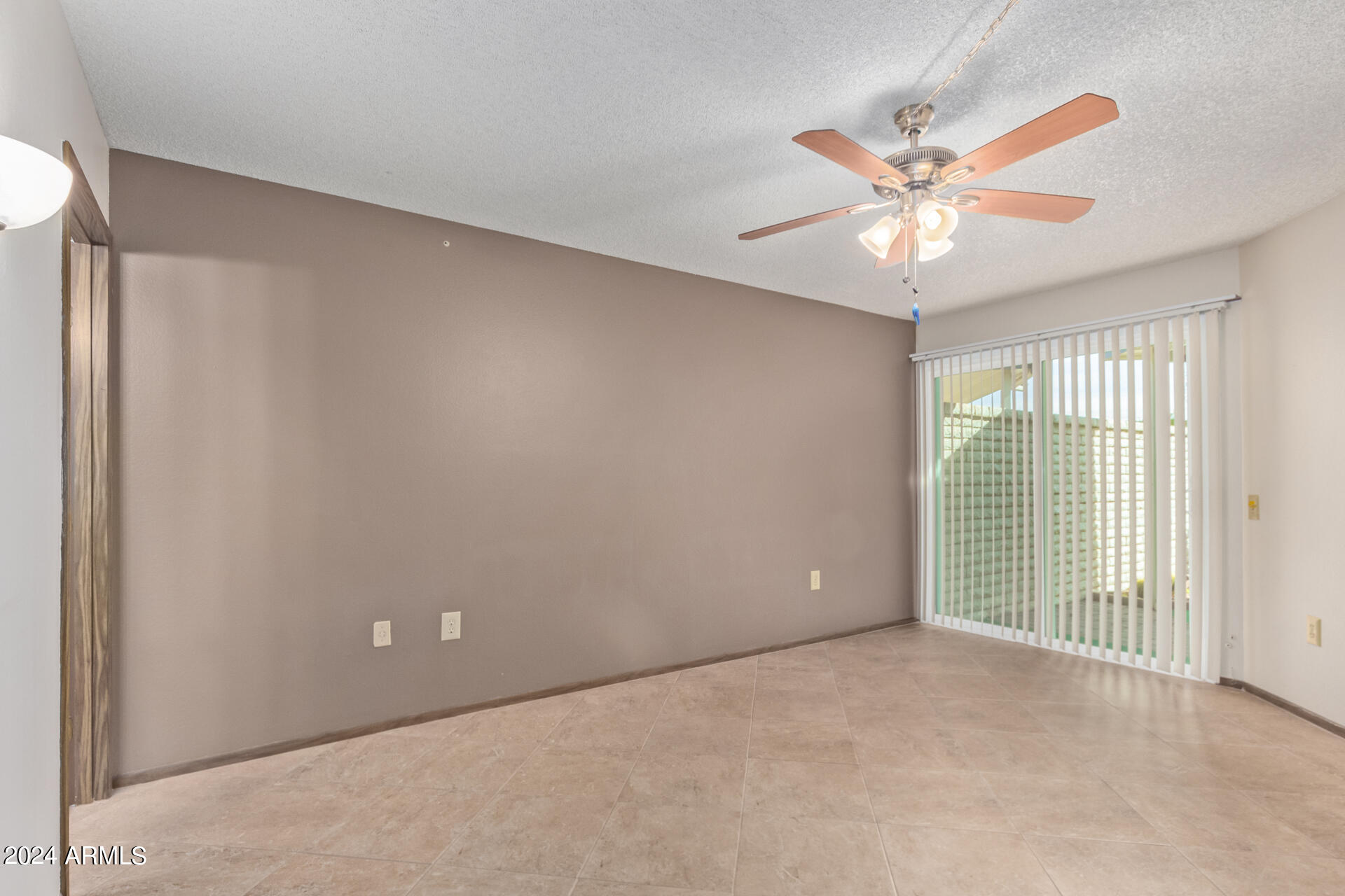 10530 W PINEAIRE Drive