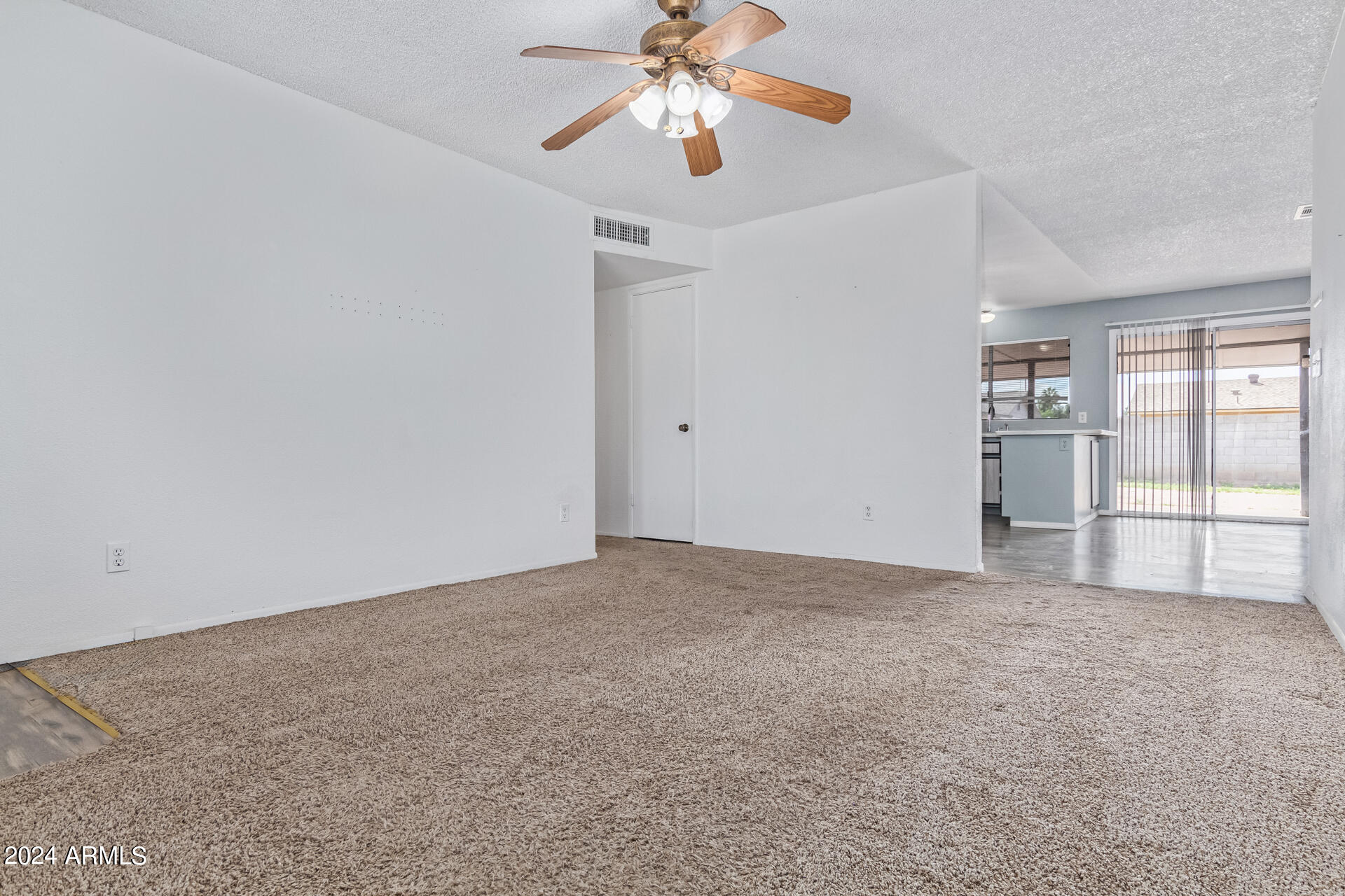 3523 W OAKLAND Street