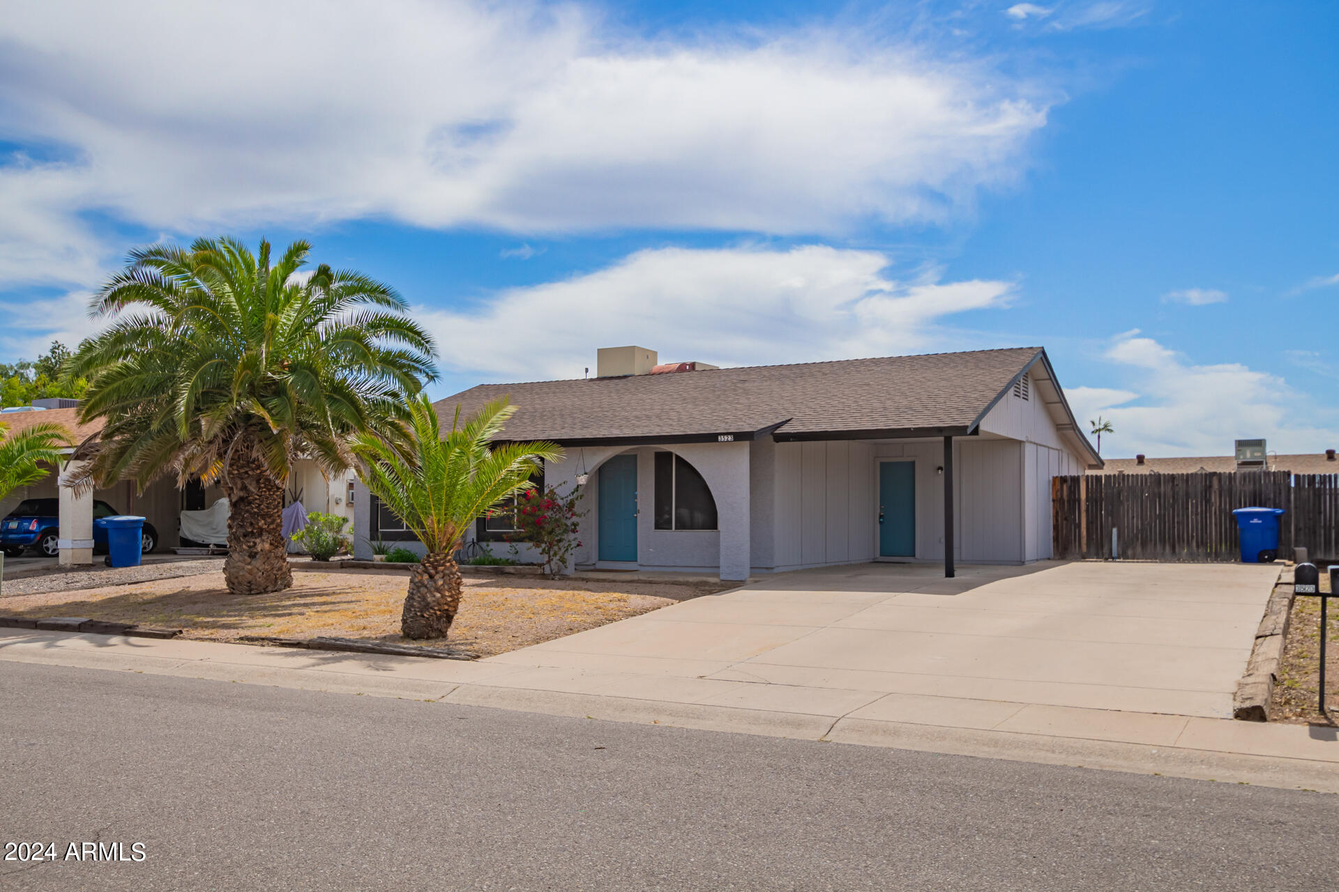 3523 W OAKLAND Street