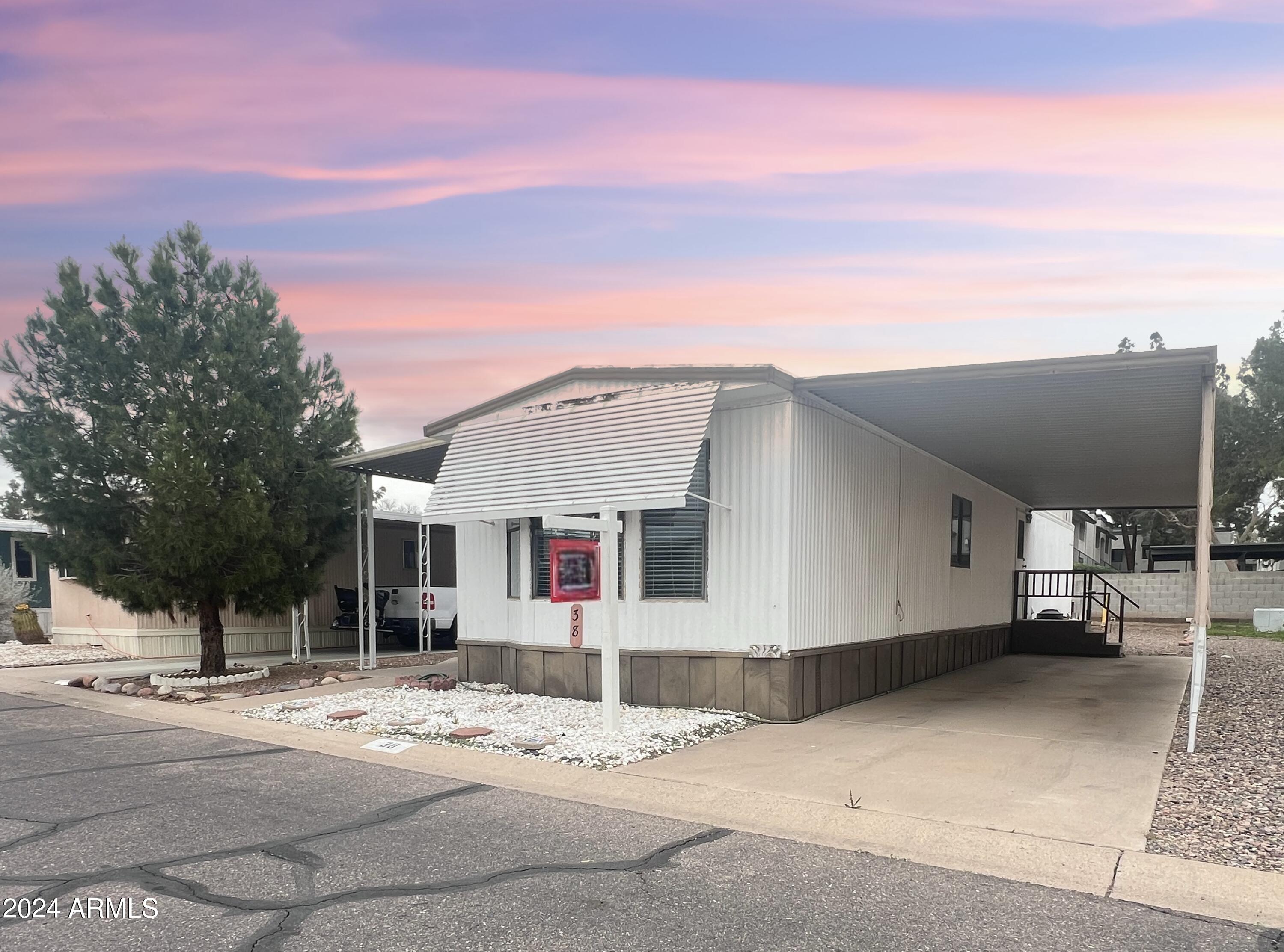 535 S ALMA SCHOOL Road, 38