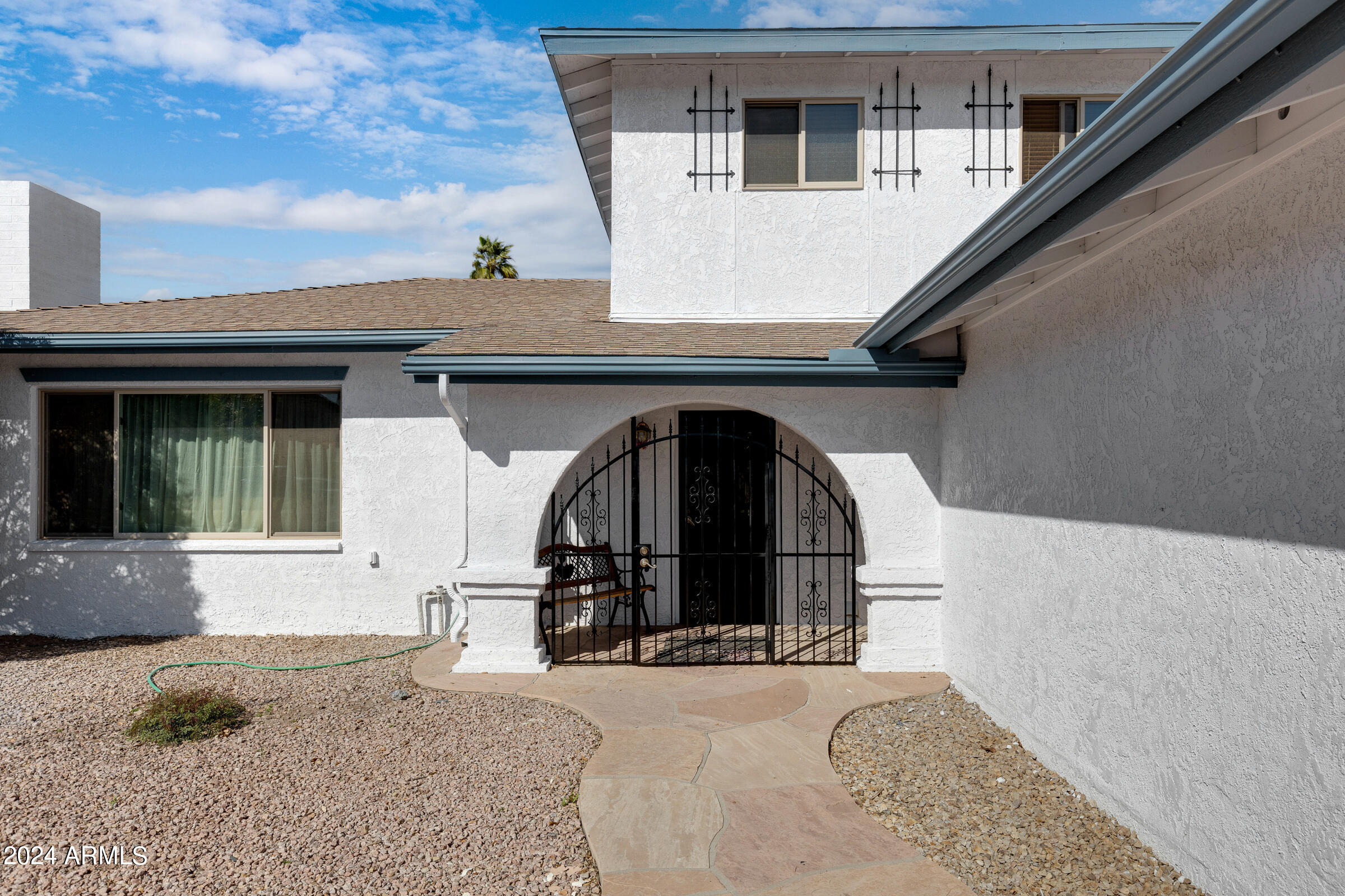 2532 W LAGUNA AZUL Avenue