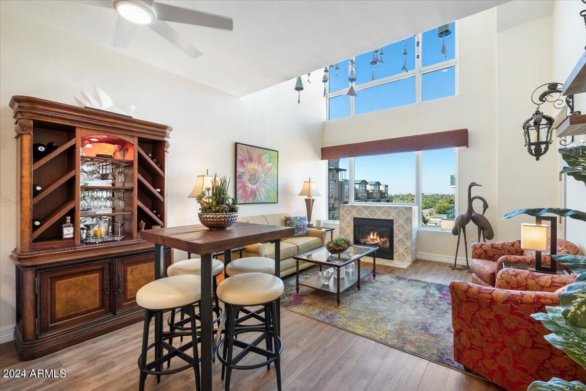 2302 N CENTRAL Avenue, 613