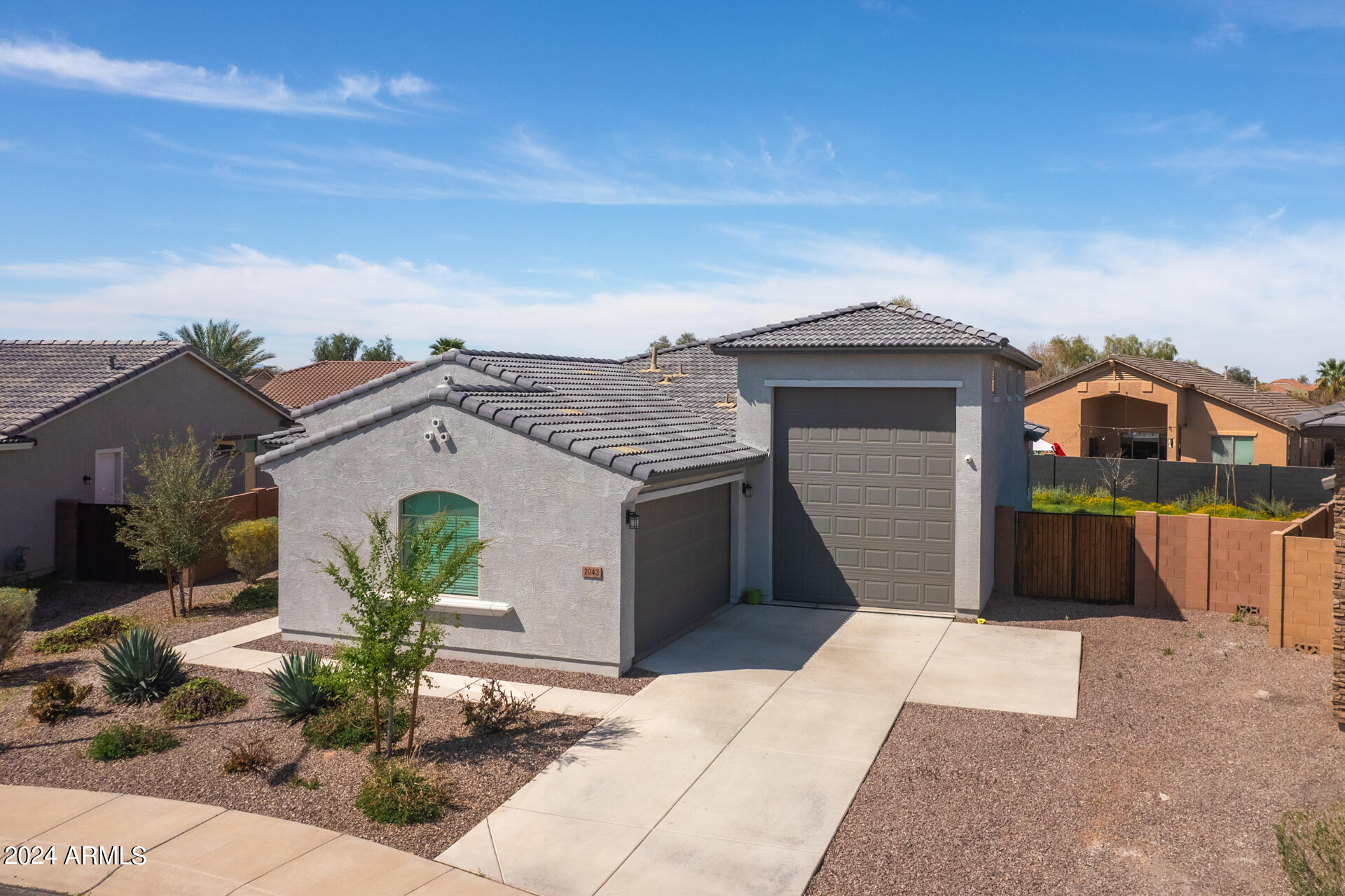 2043 N VEGA Court
