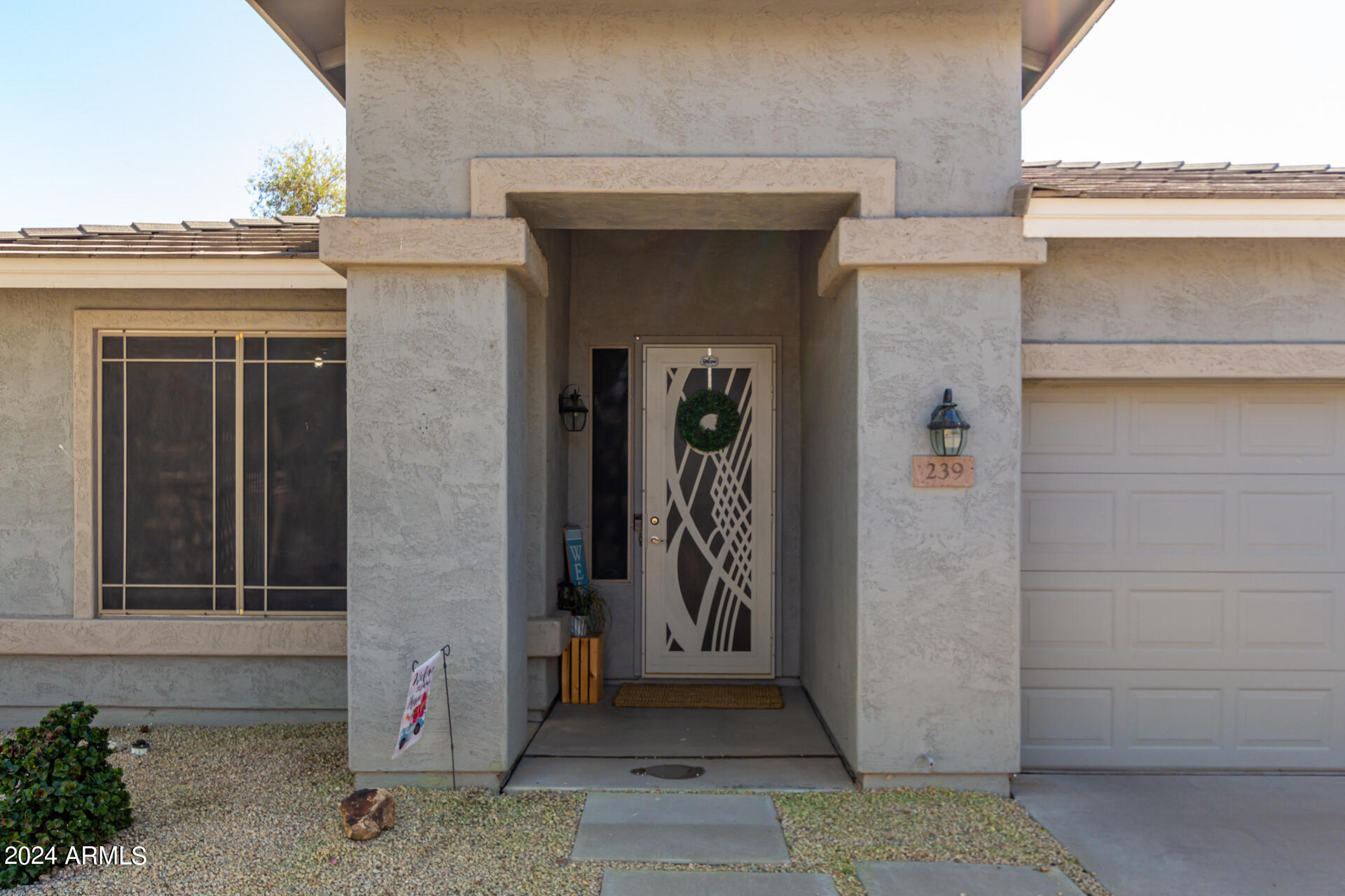 239 E CANARY Court