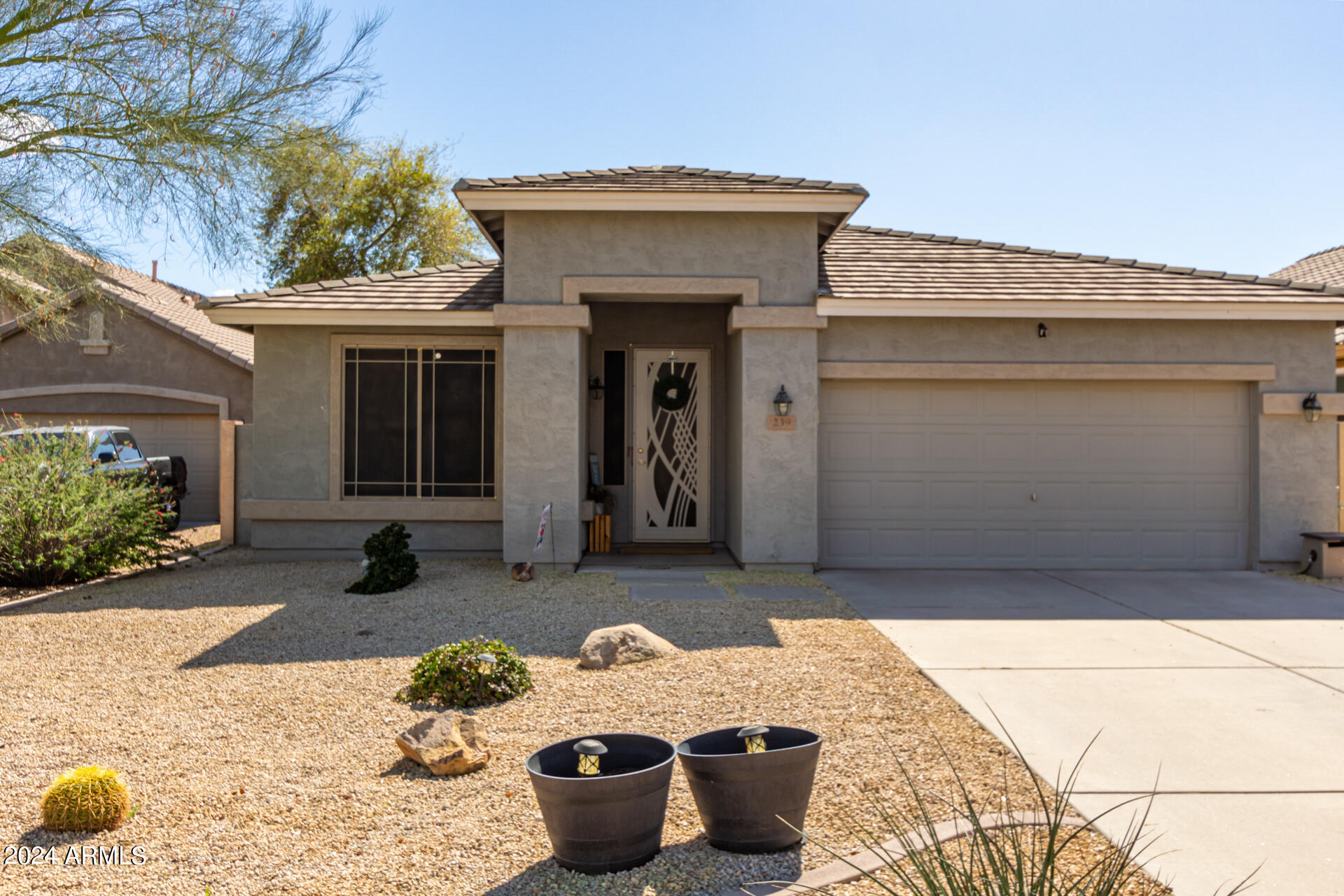 239 E CANARY Court
