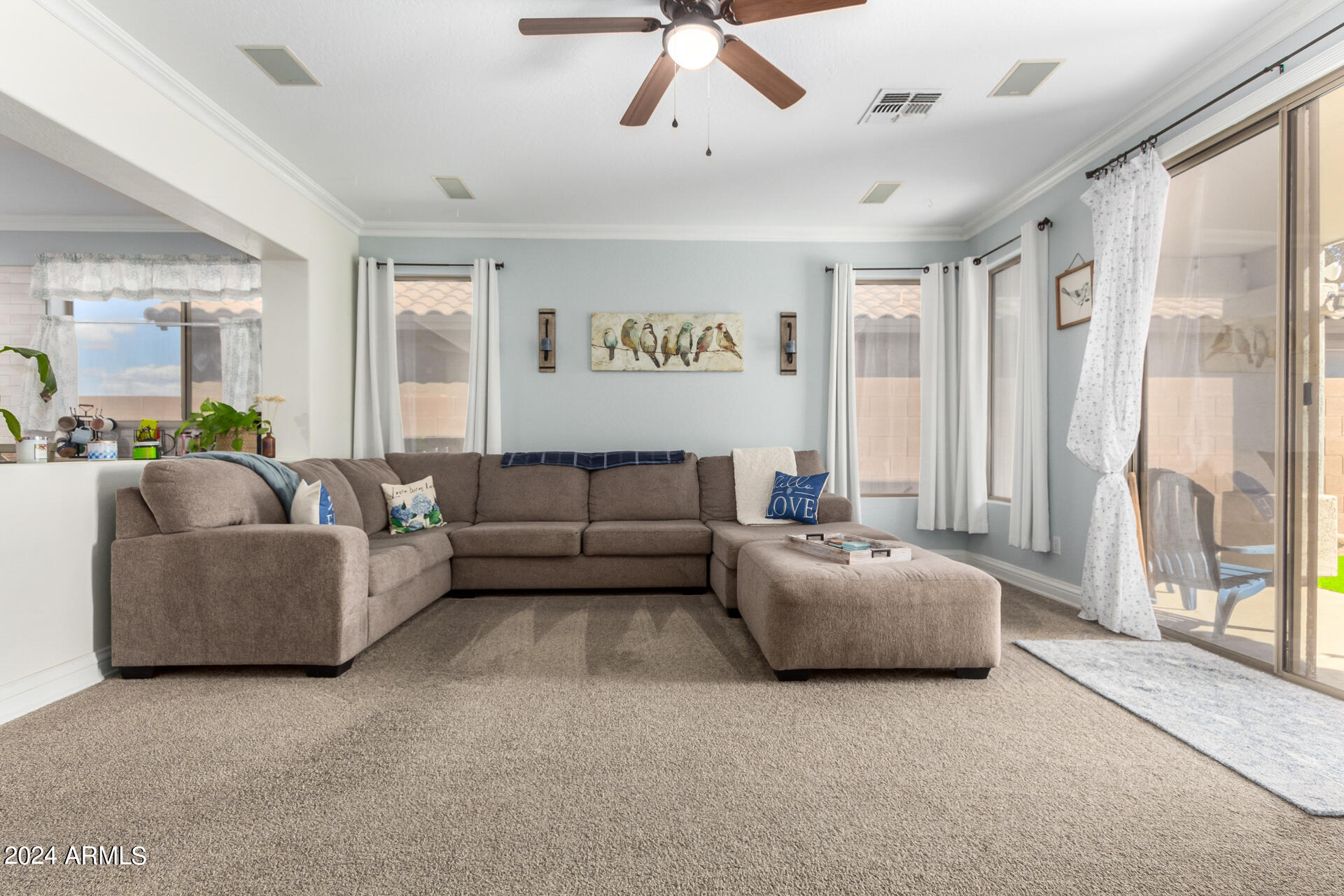 239 E CANARY Court