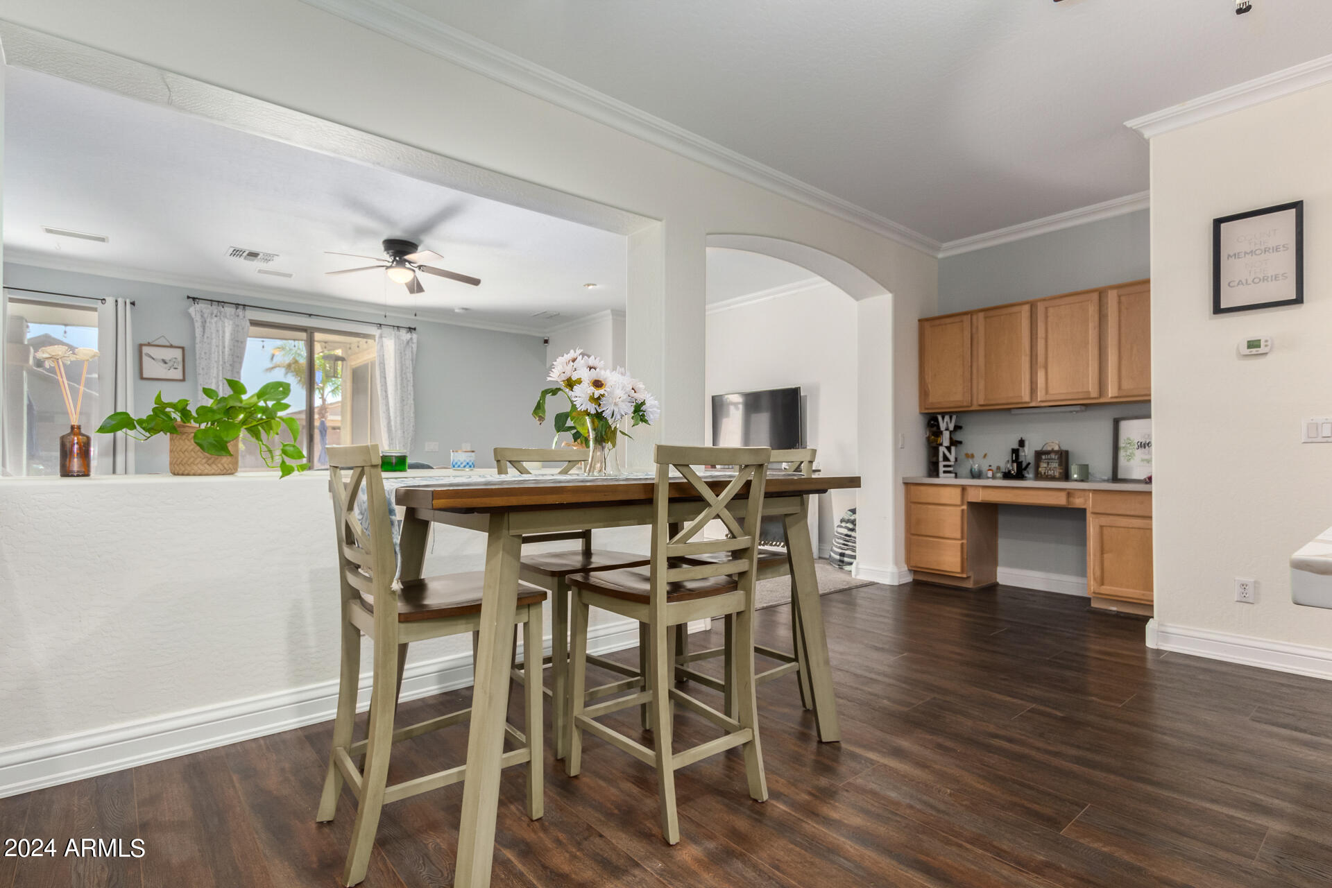 239 E CANARY Court