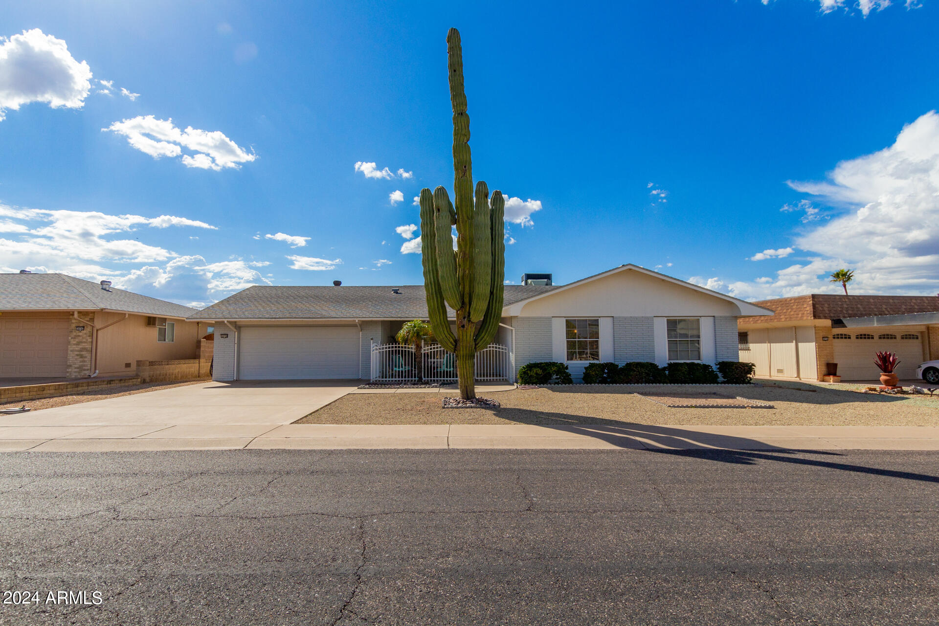 10738 W GARNETTE Drive