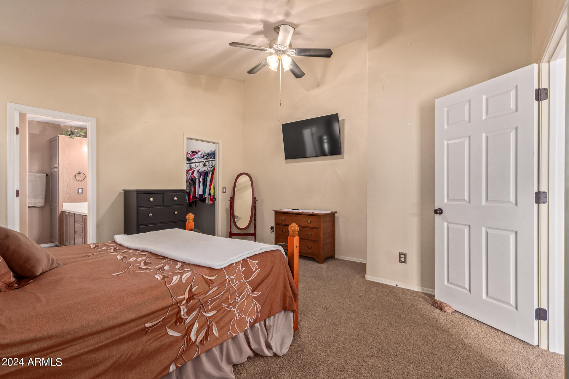 3355 N SILVERADO --
