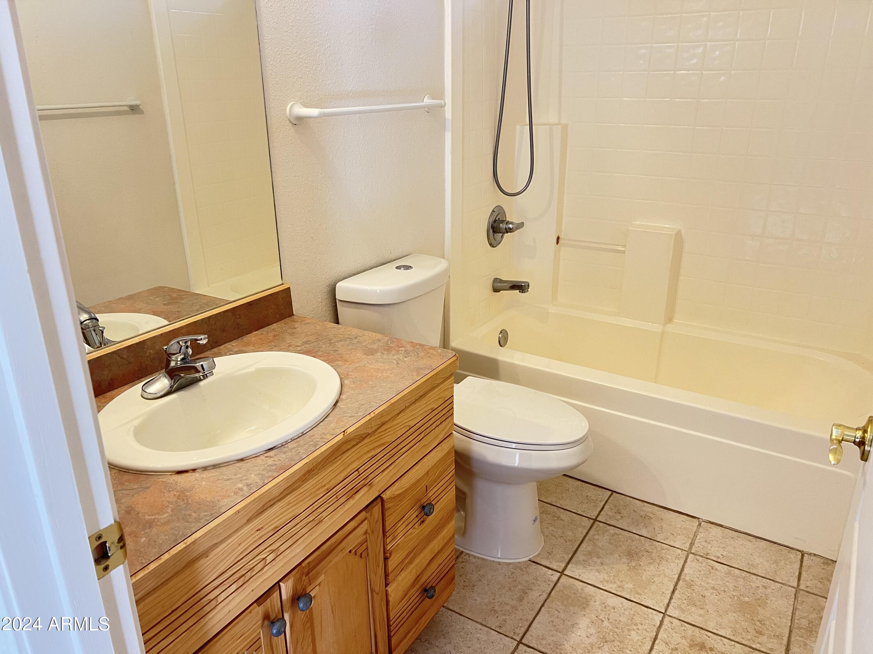 10802 W LA JOLLA Circle