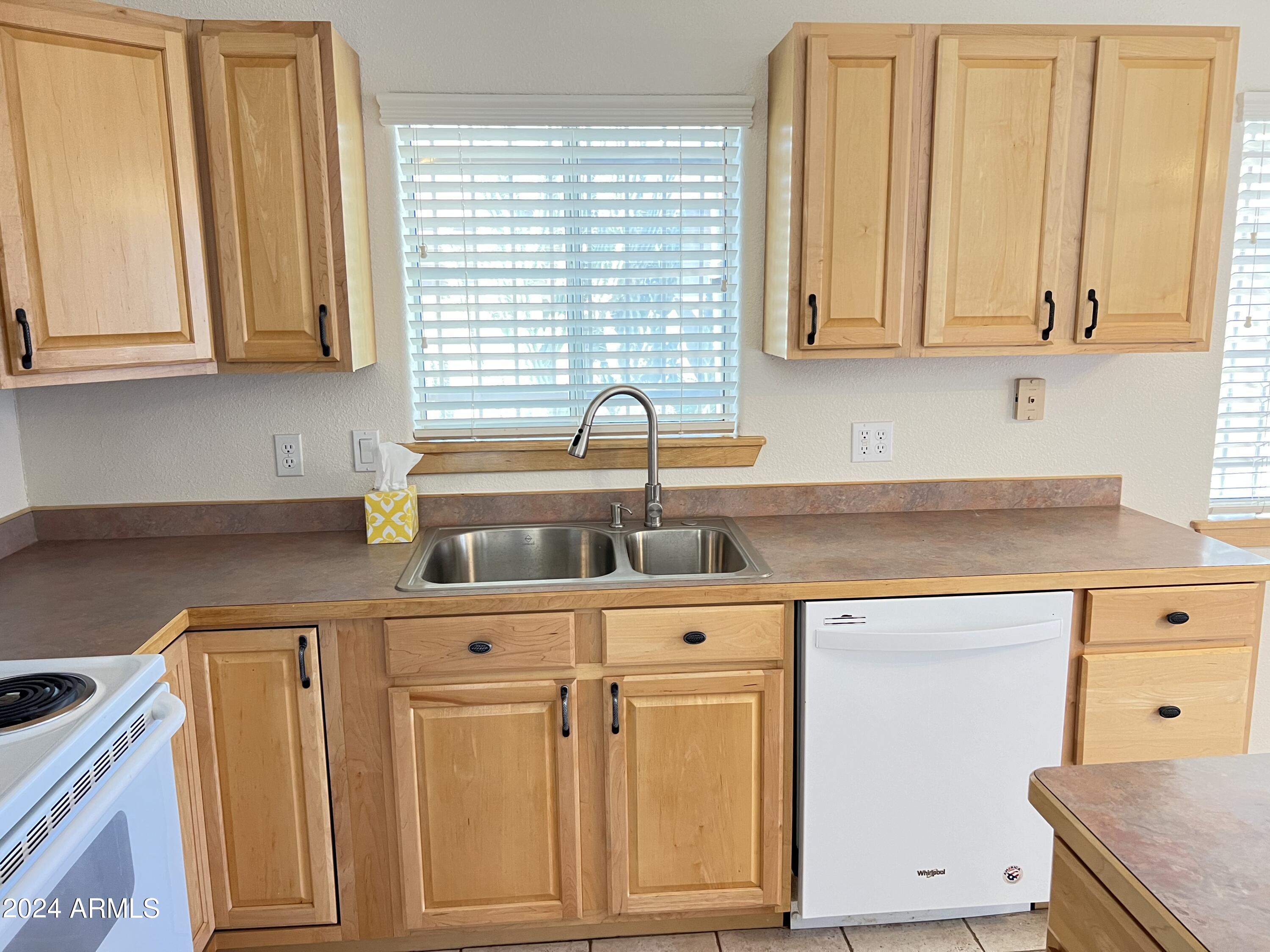 10802 W LA JOLLA Circle