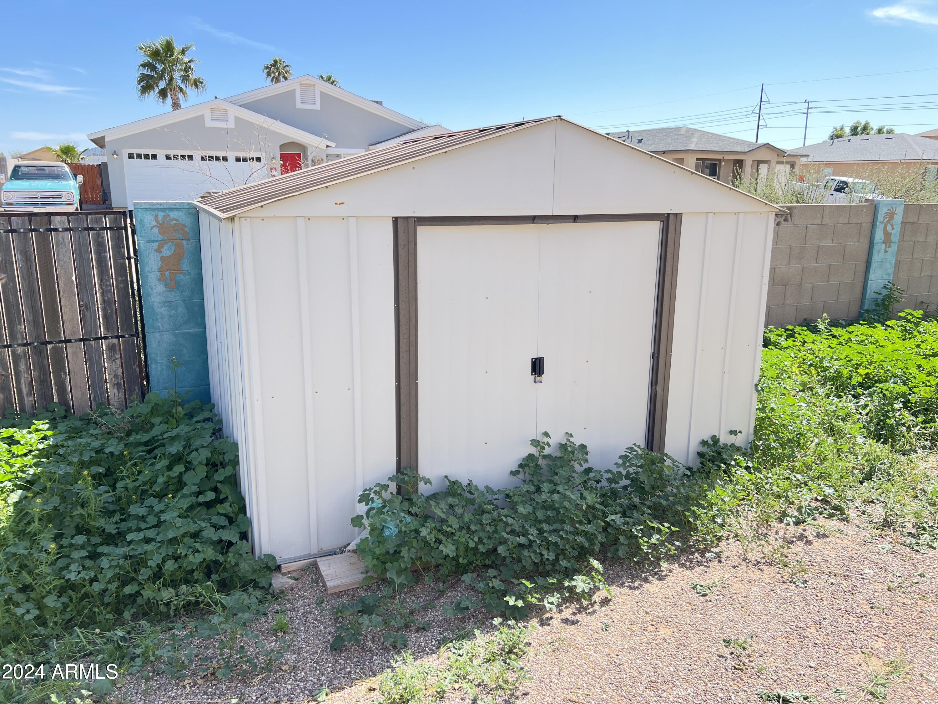 10802 W LA JOLLA Circle