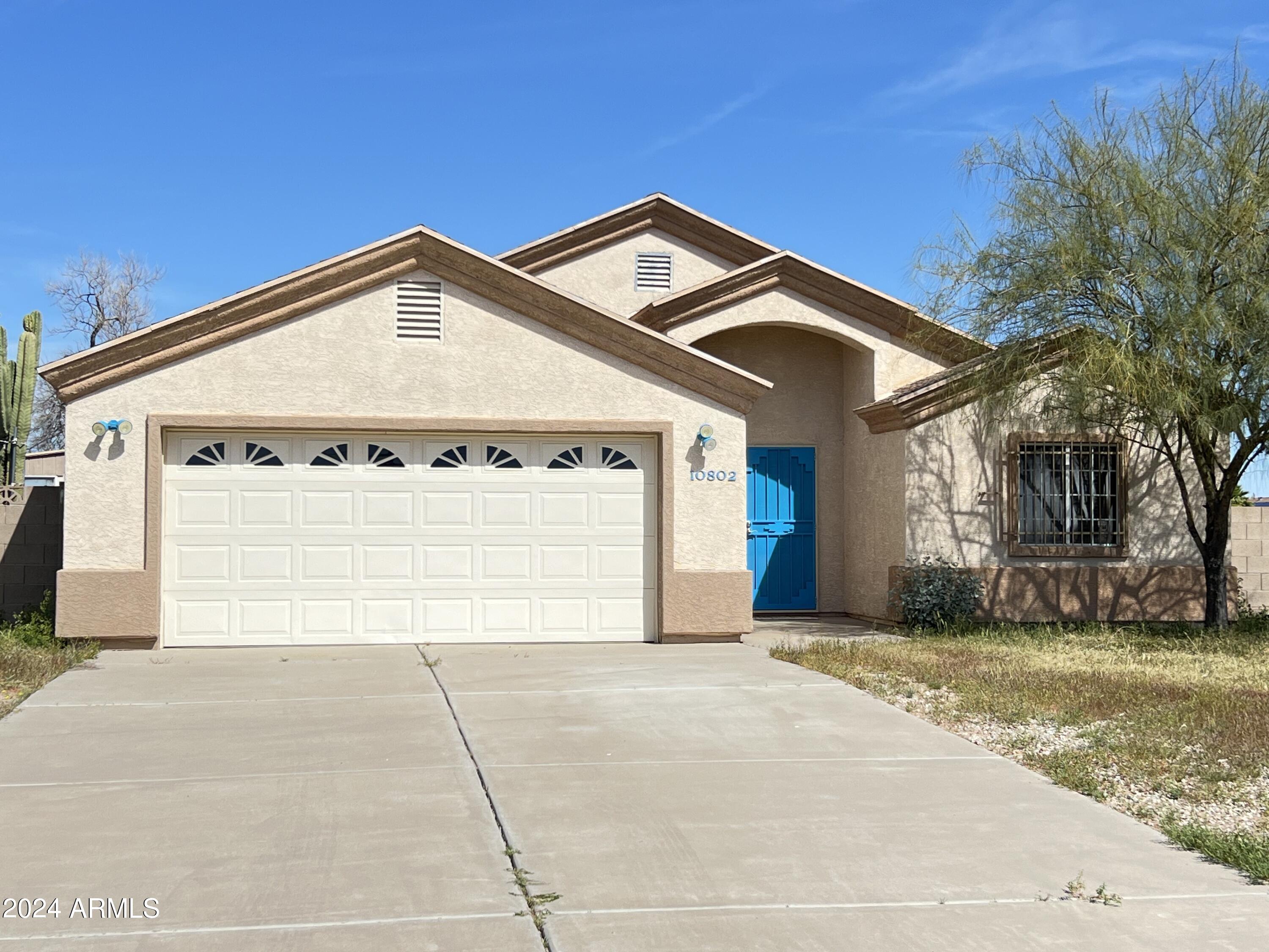 10802 W LA JOLLA Circle