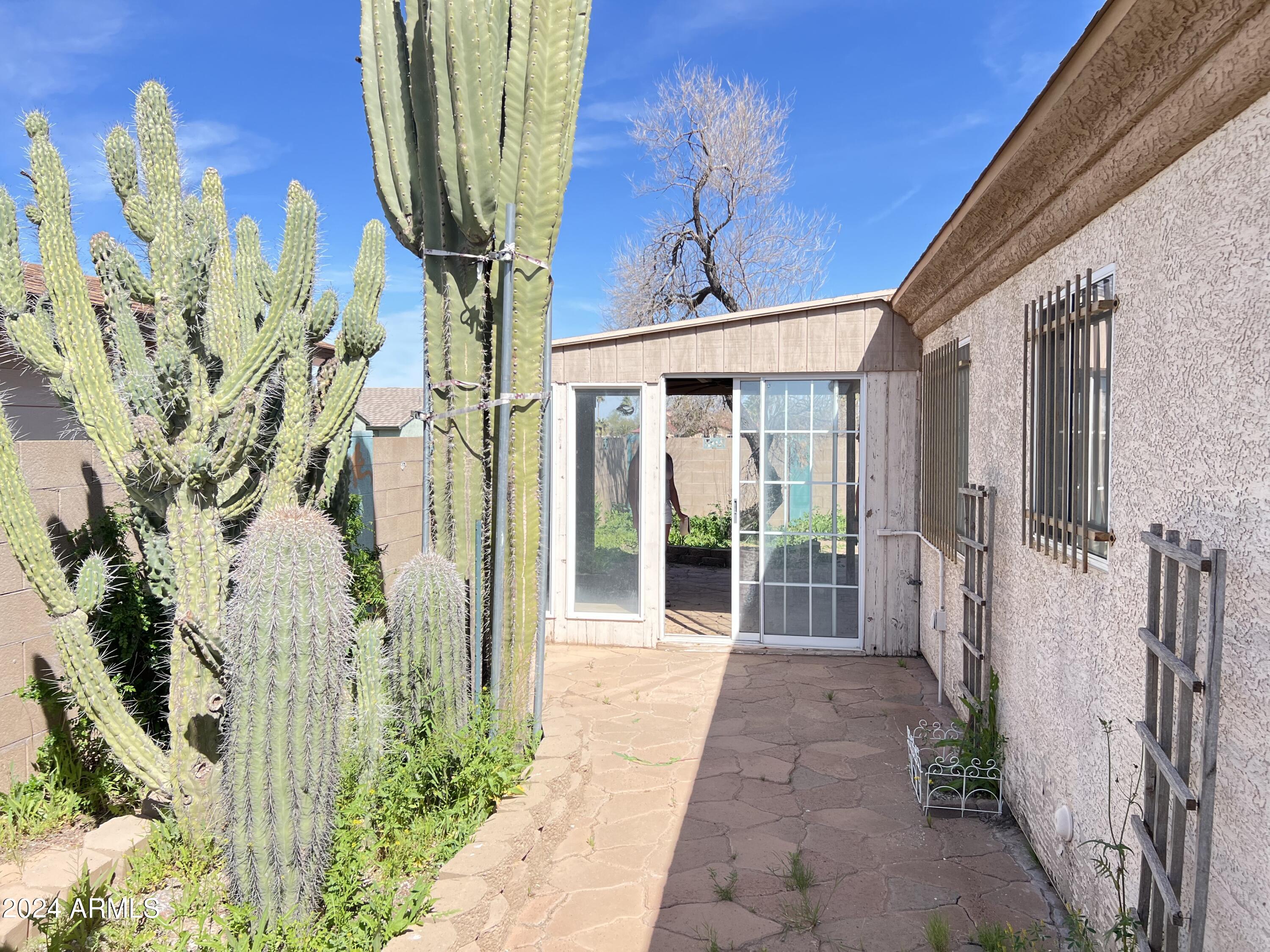 10802 W LA JOLLA Circle