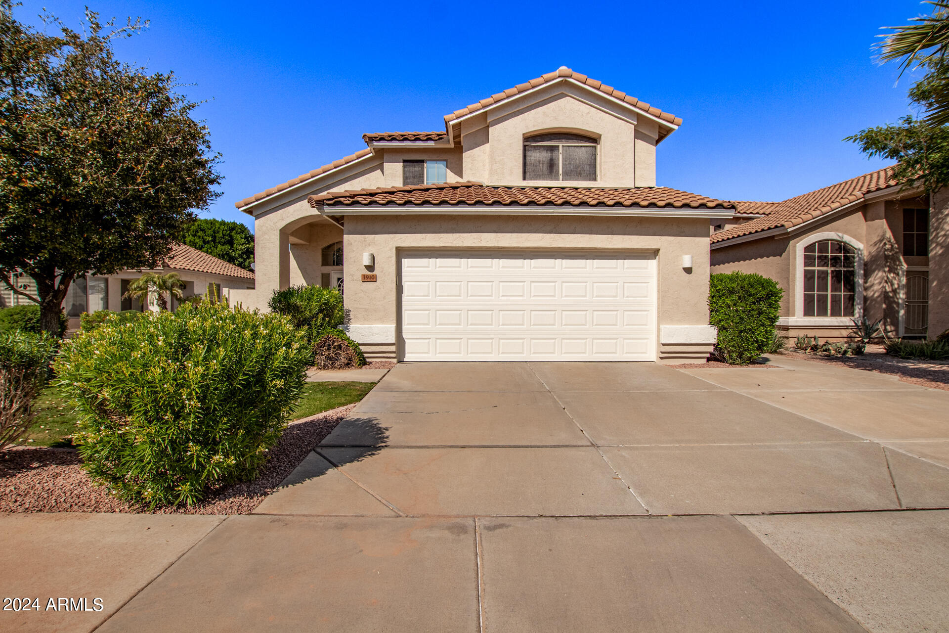 1910 W ORIOLE Way