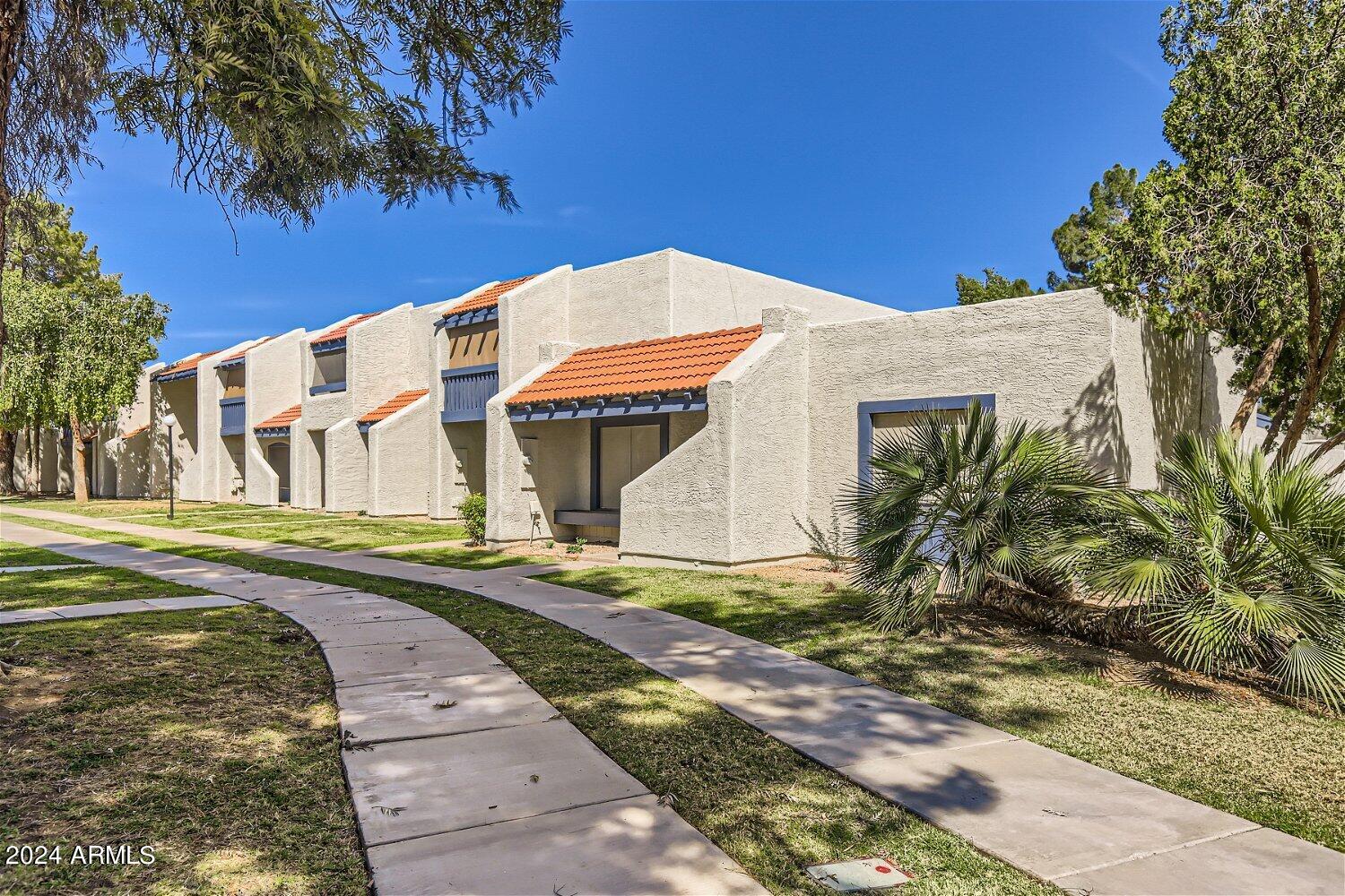 8458 N 54TH Drive