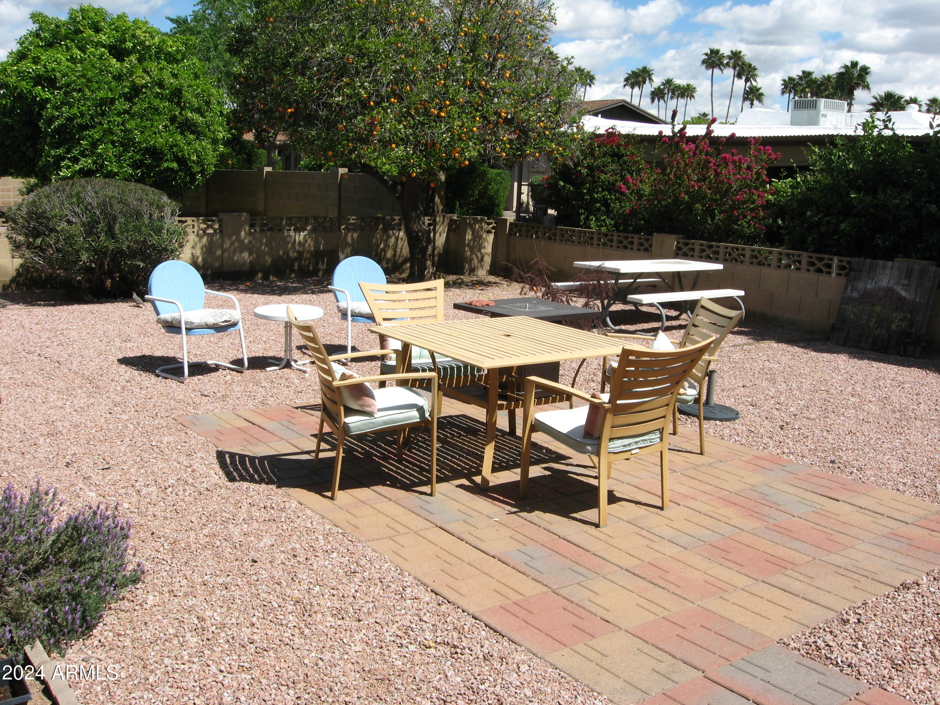 2223 N MIDDLECOFF Drive