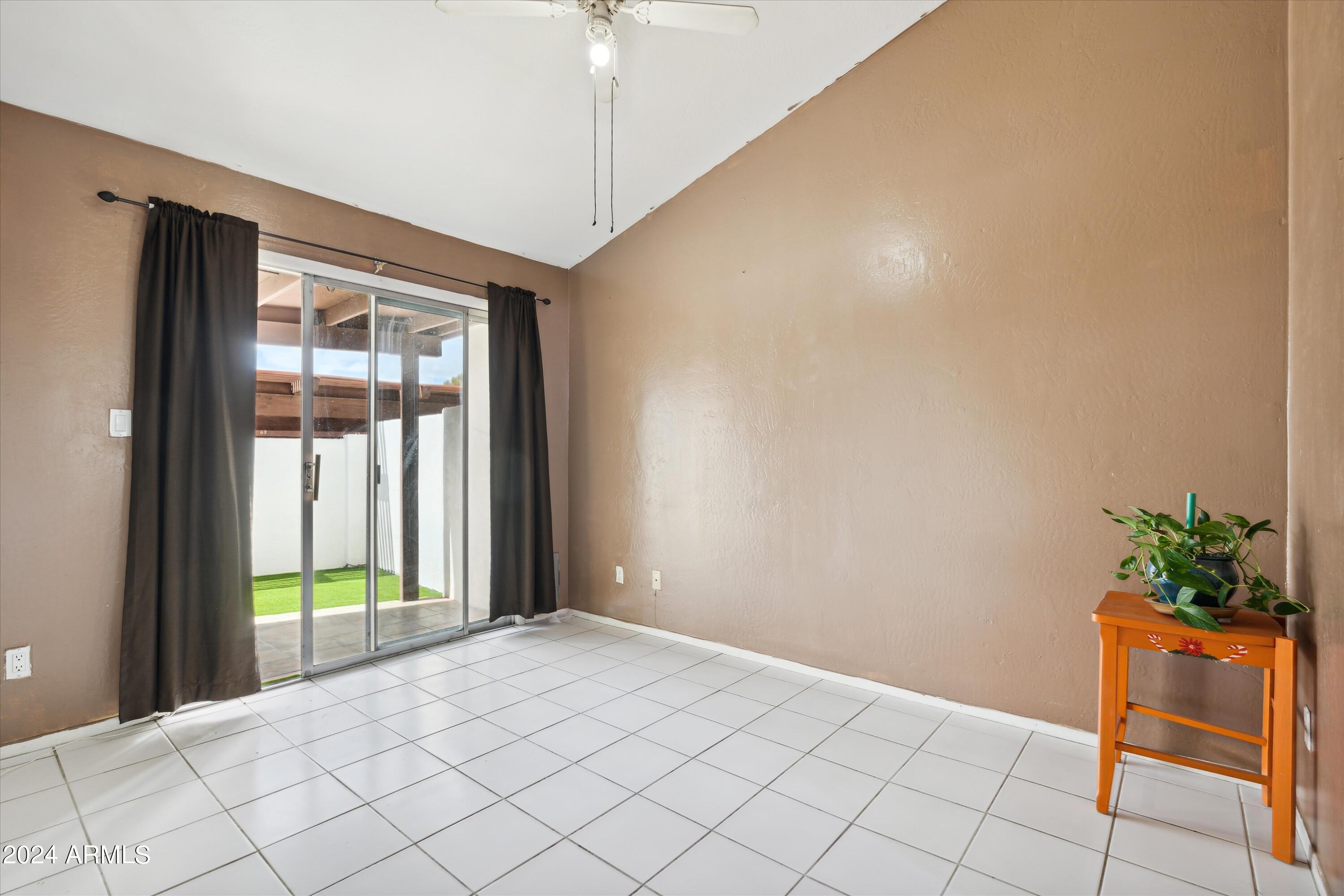 1116 E Kaler Drive