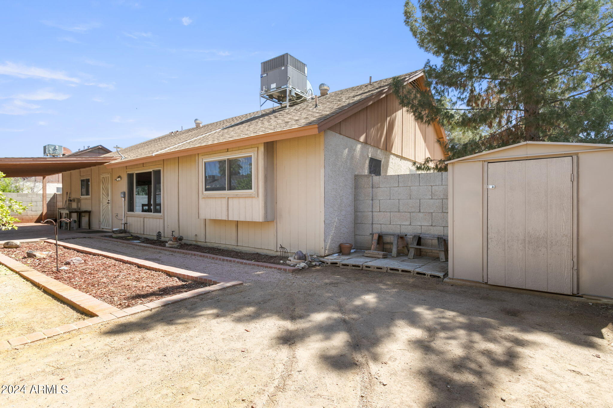 9008 W VOGEL Avenue