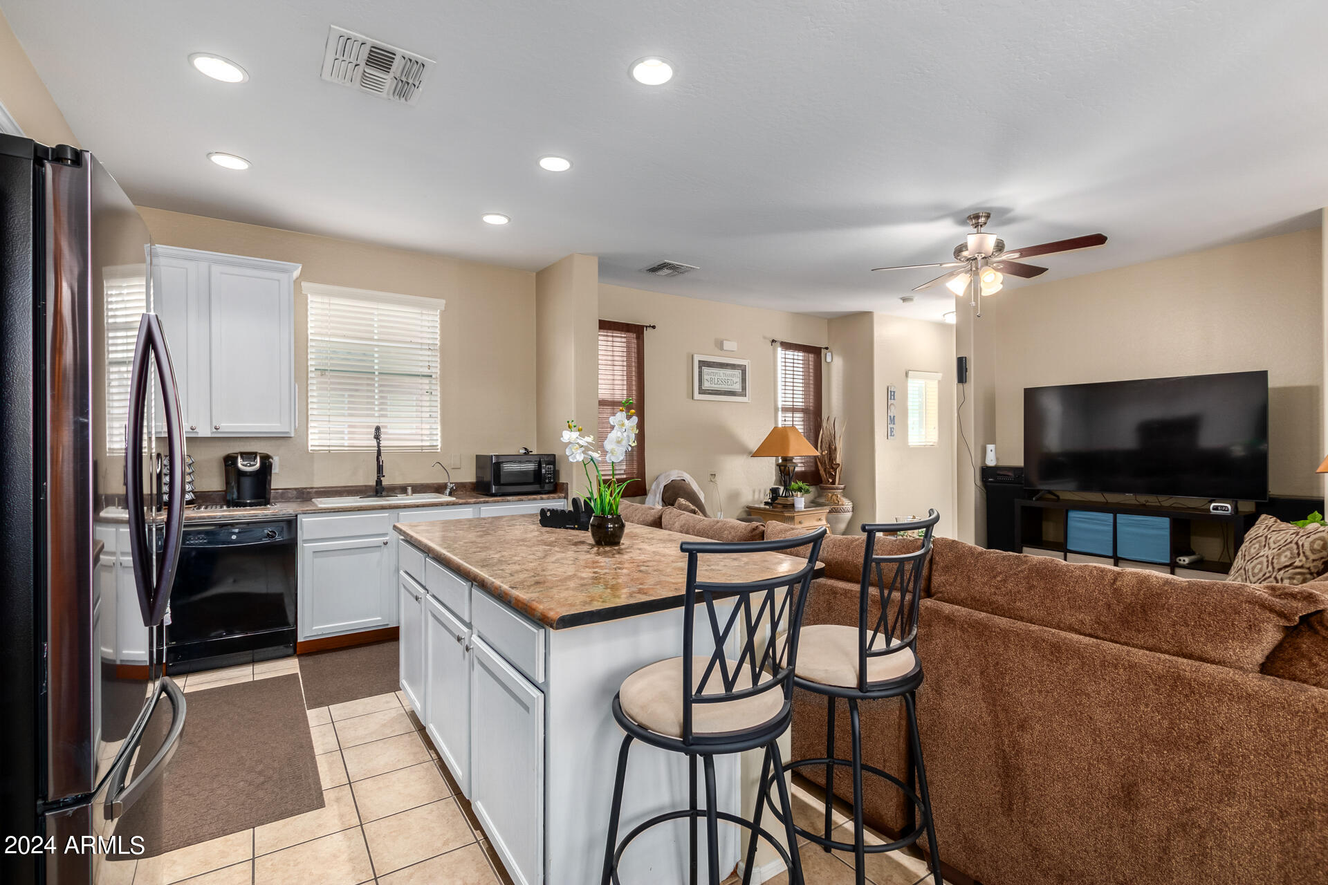 2044 N 78TH Glen