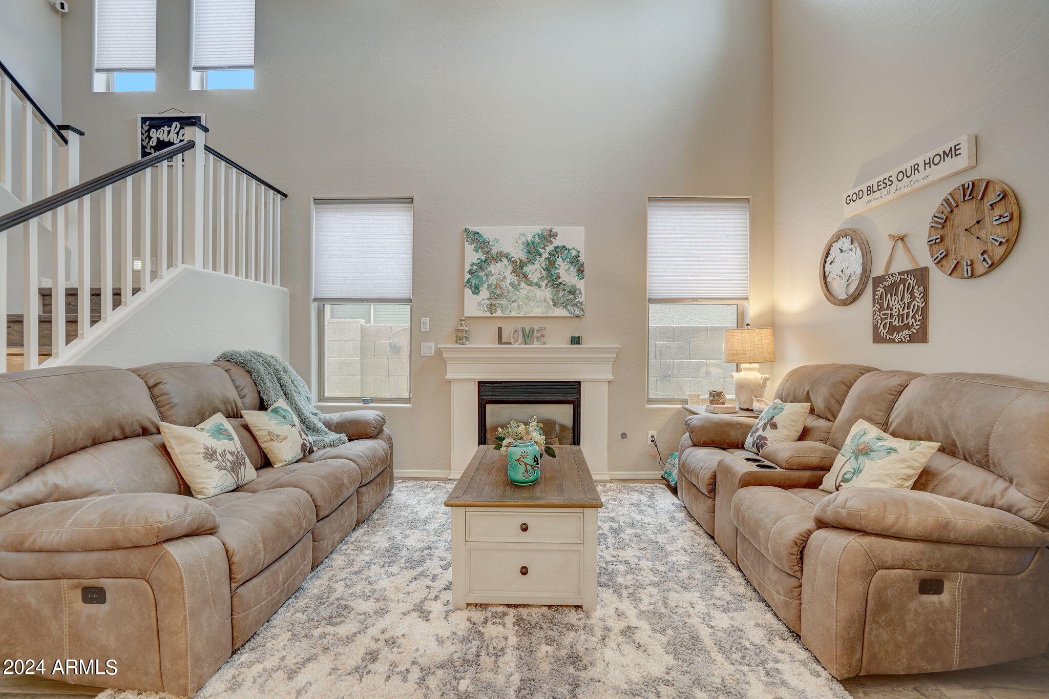 3025 W LEISURE Lane