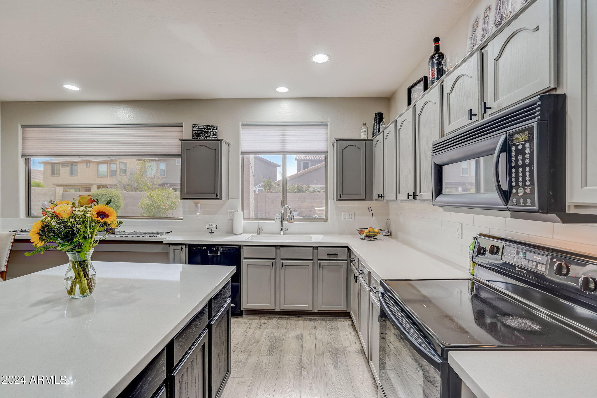 3025 W LEISURE Lane