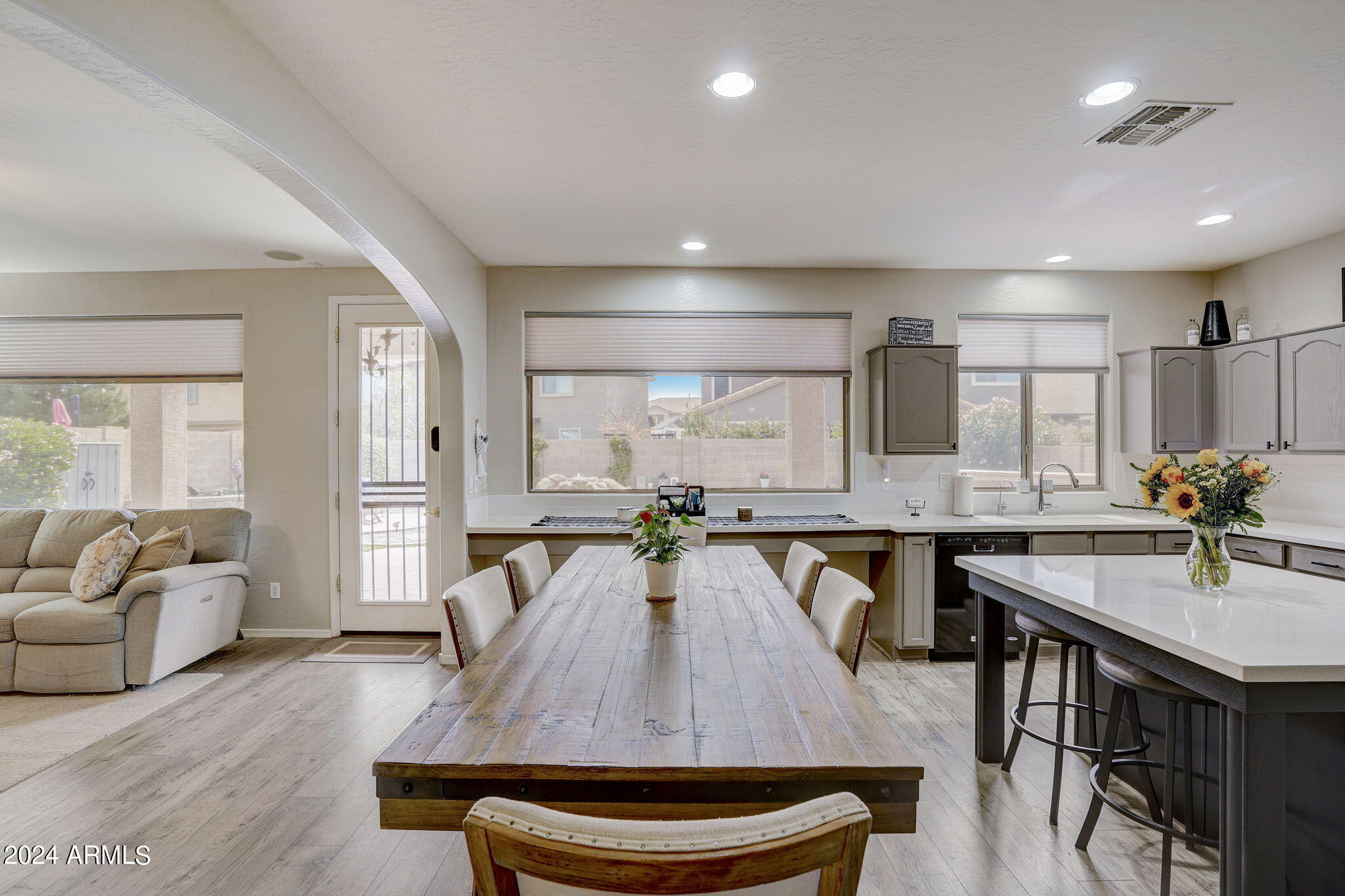3025 W LEISURE Lane