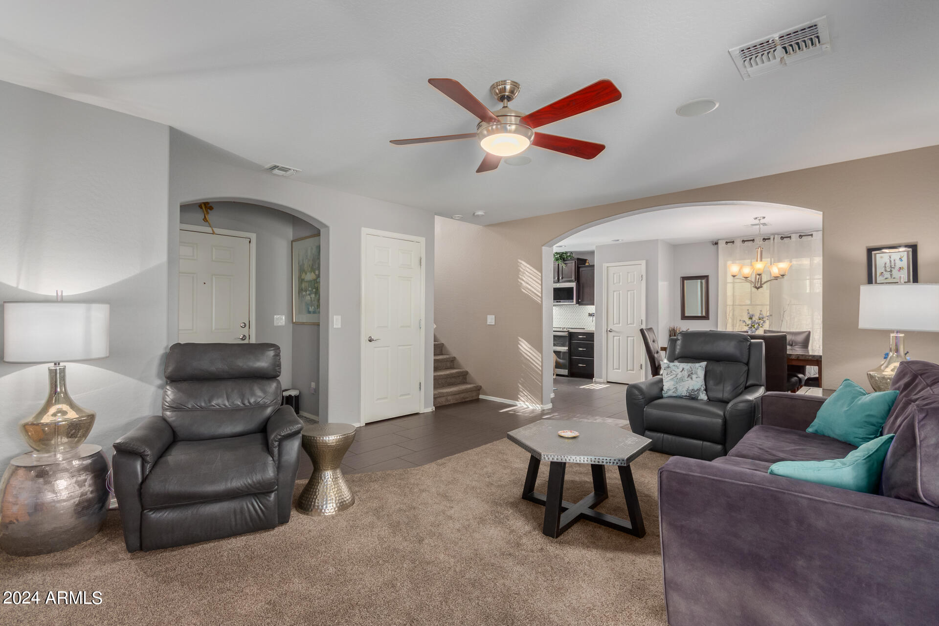2506 E VERMONT Drive