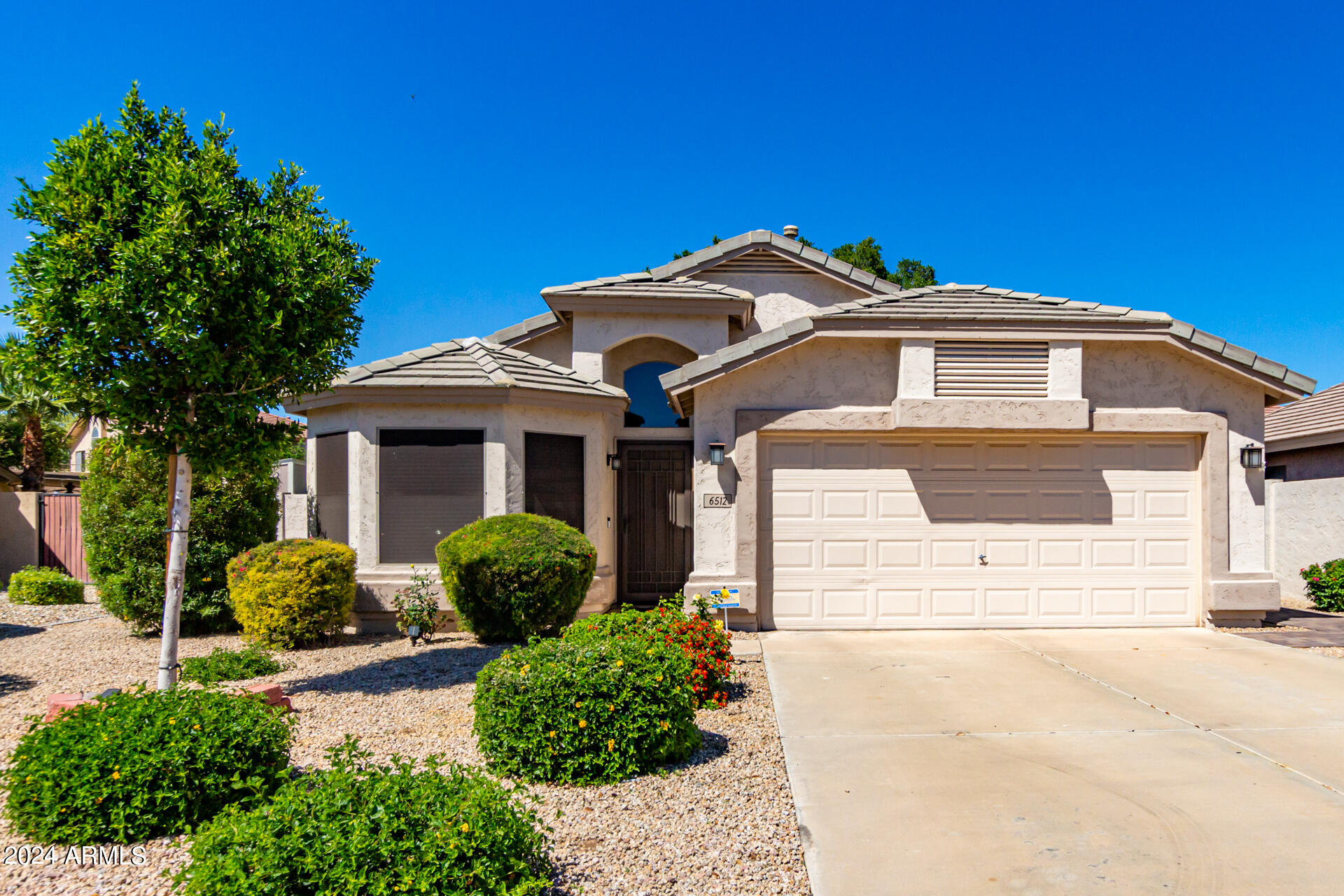 6512 W ADOBE Drive