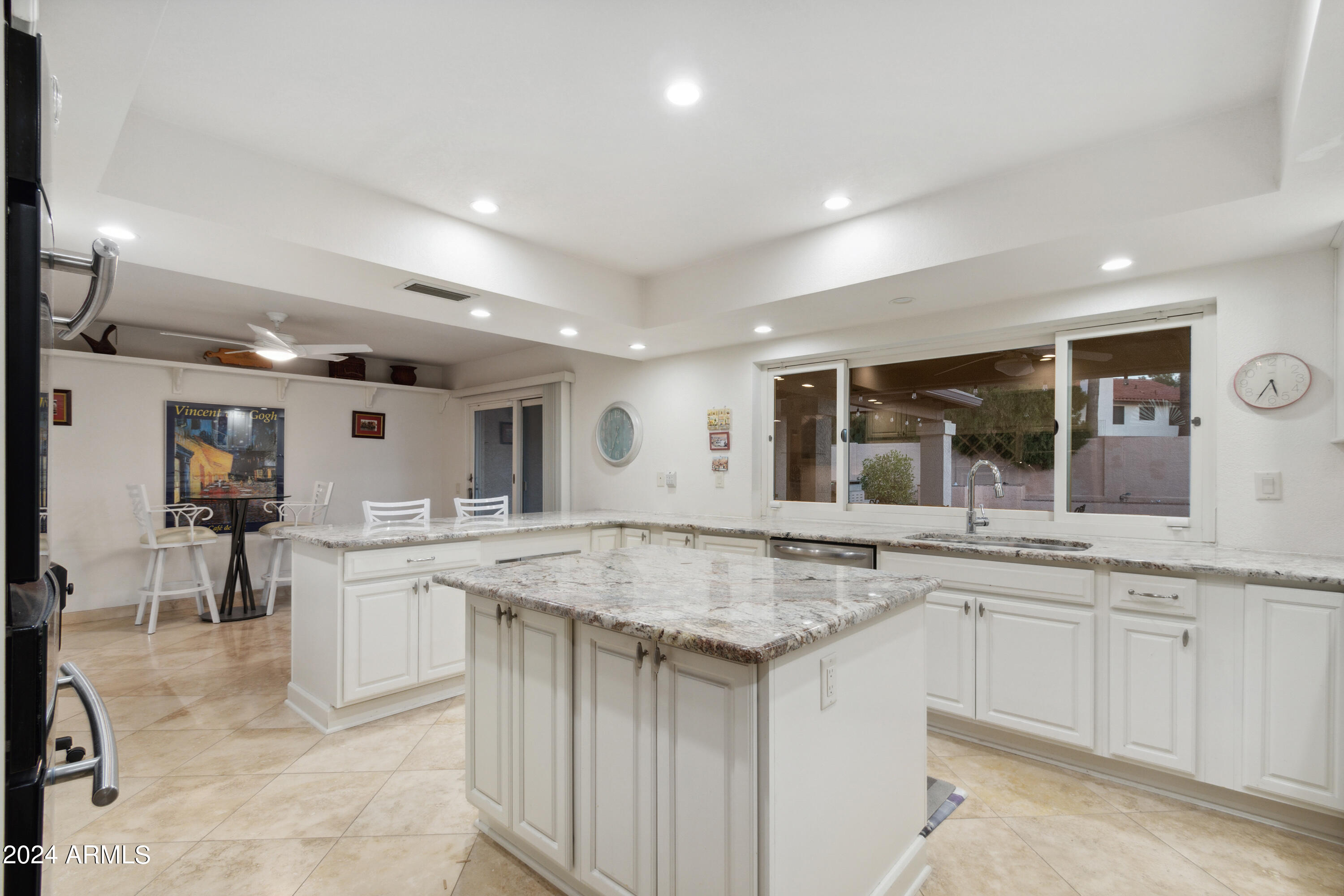 10645 E MISSION Lane