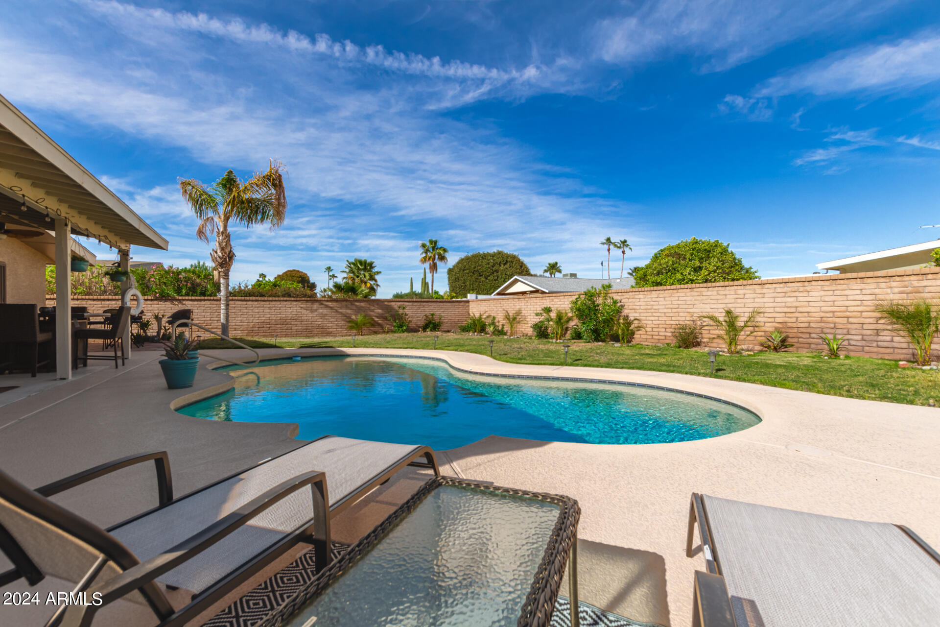 11162 W PALMERAS Drive