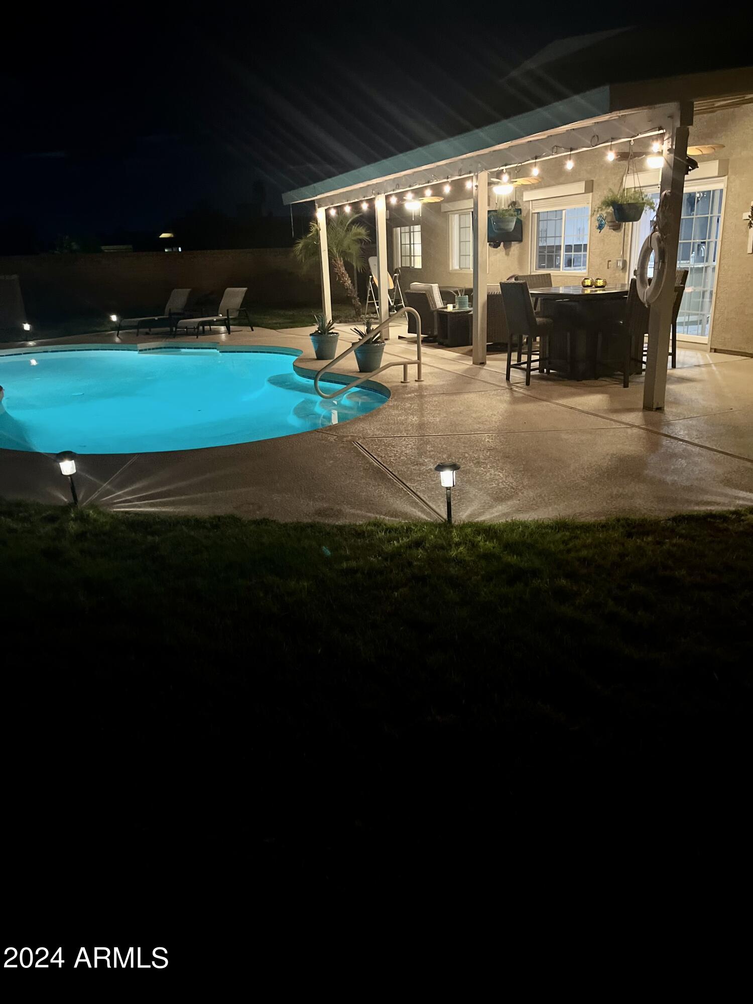 11162 W PALMERAS Drive