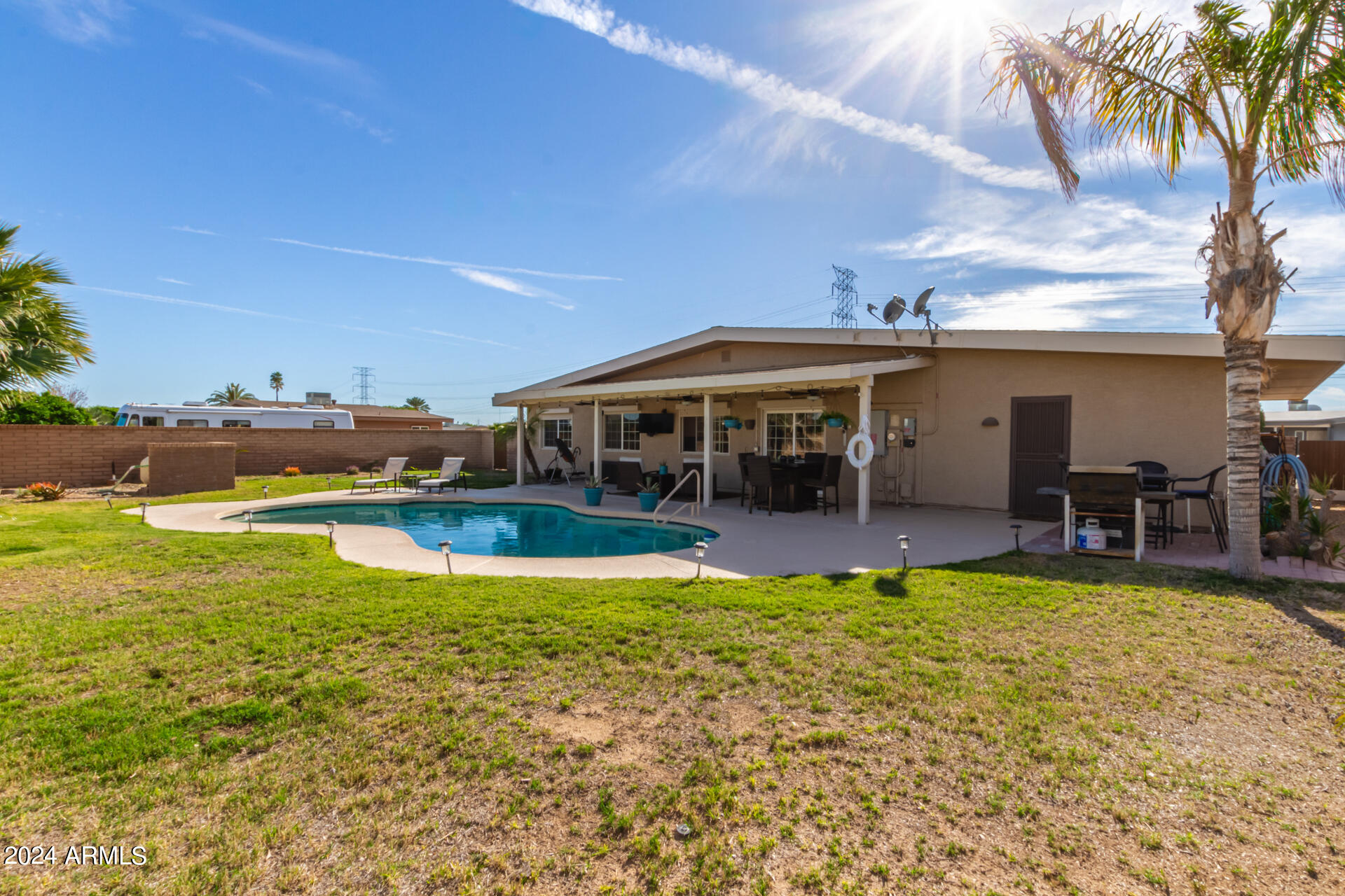 11162 W PALMERAS Drive