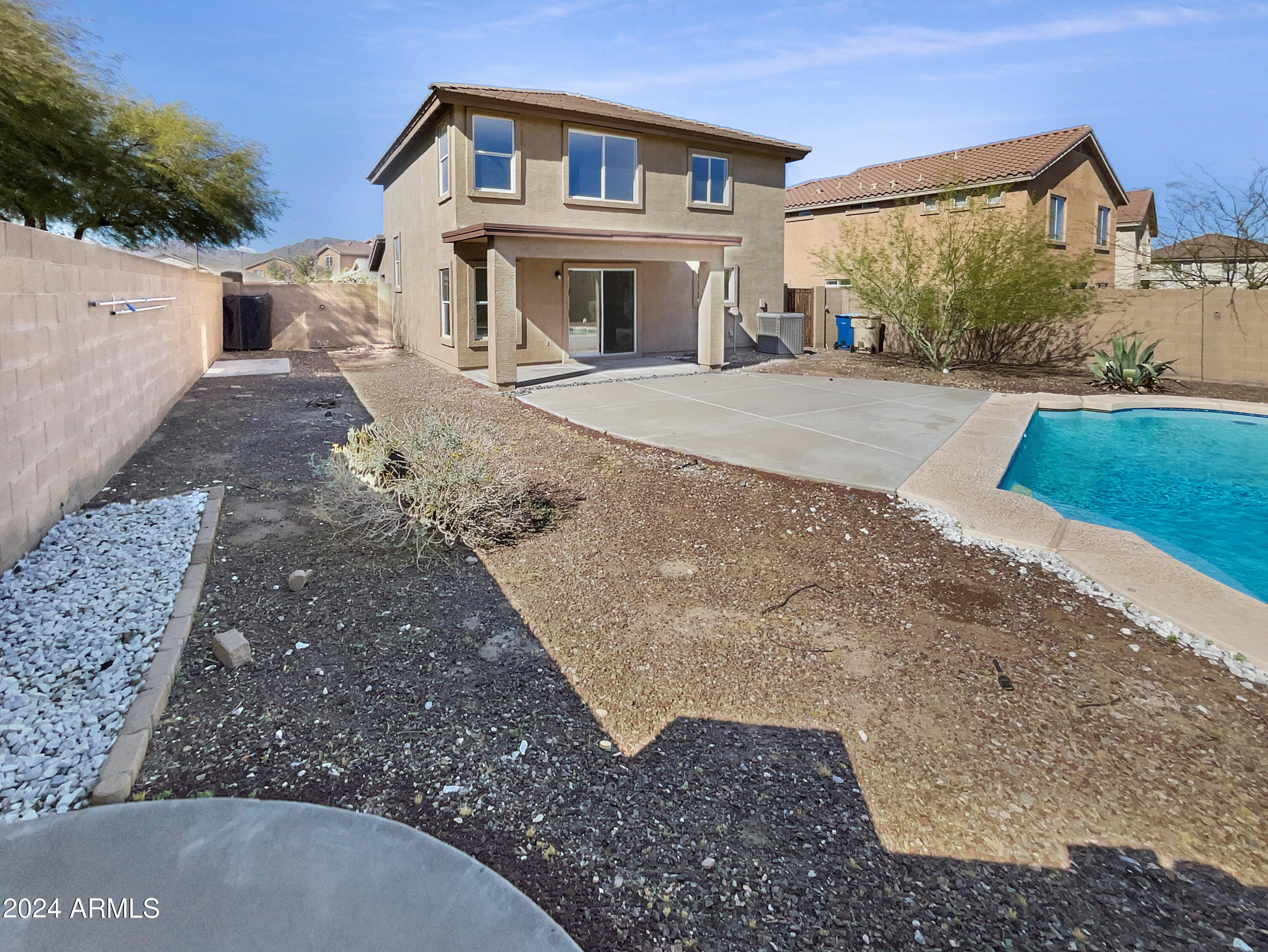 22595 W MESQUITE Drive
