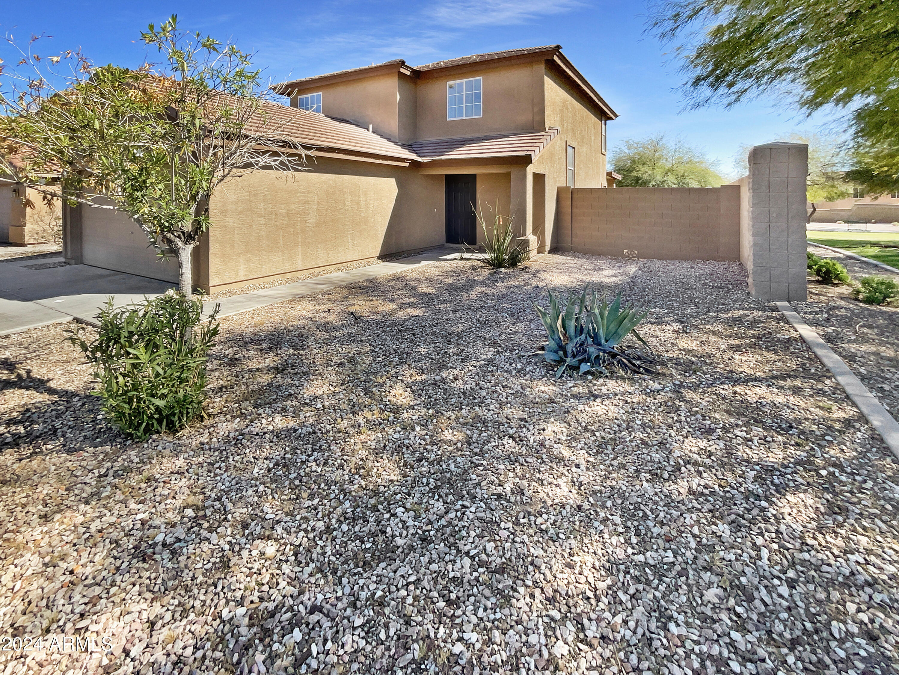 22595 W MESQUITE Drive
