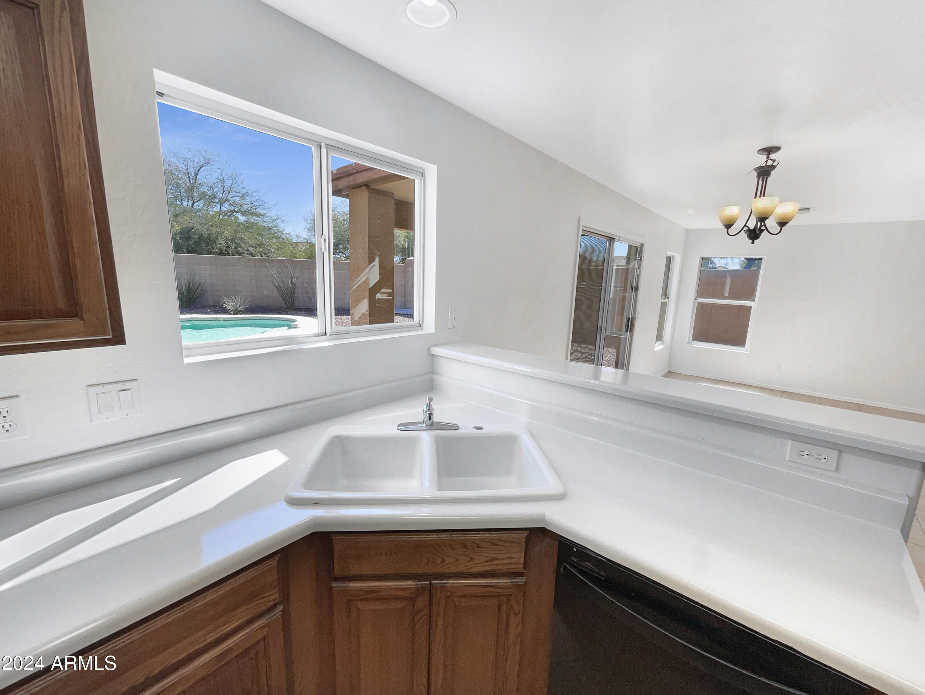 22595 W MESQUITE Drive