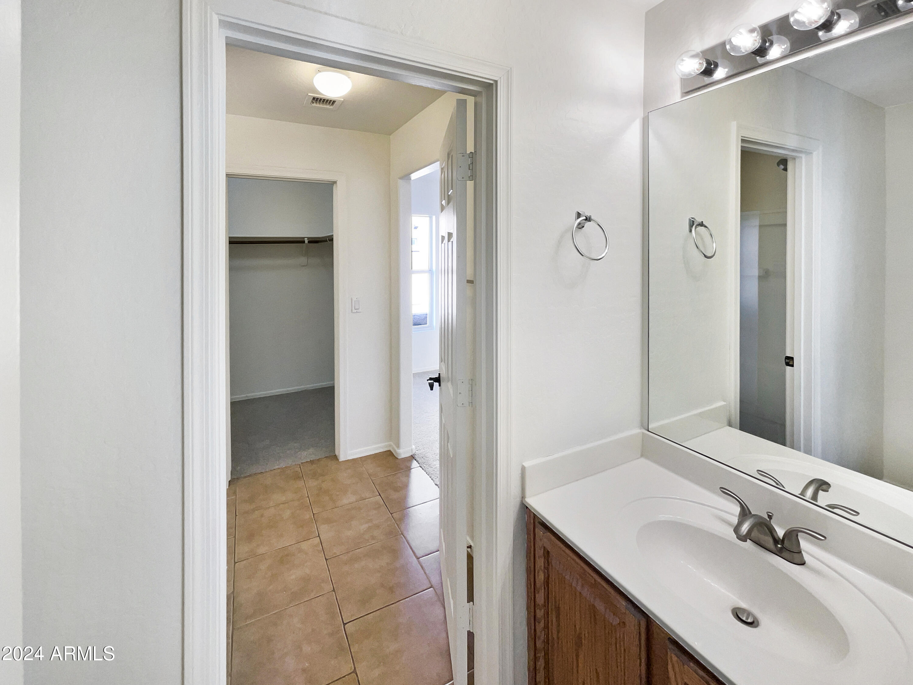 22595 W MESQUITE Drive