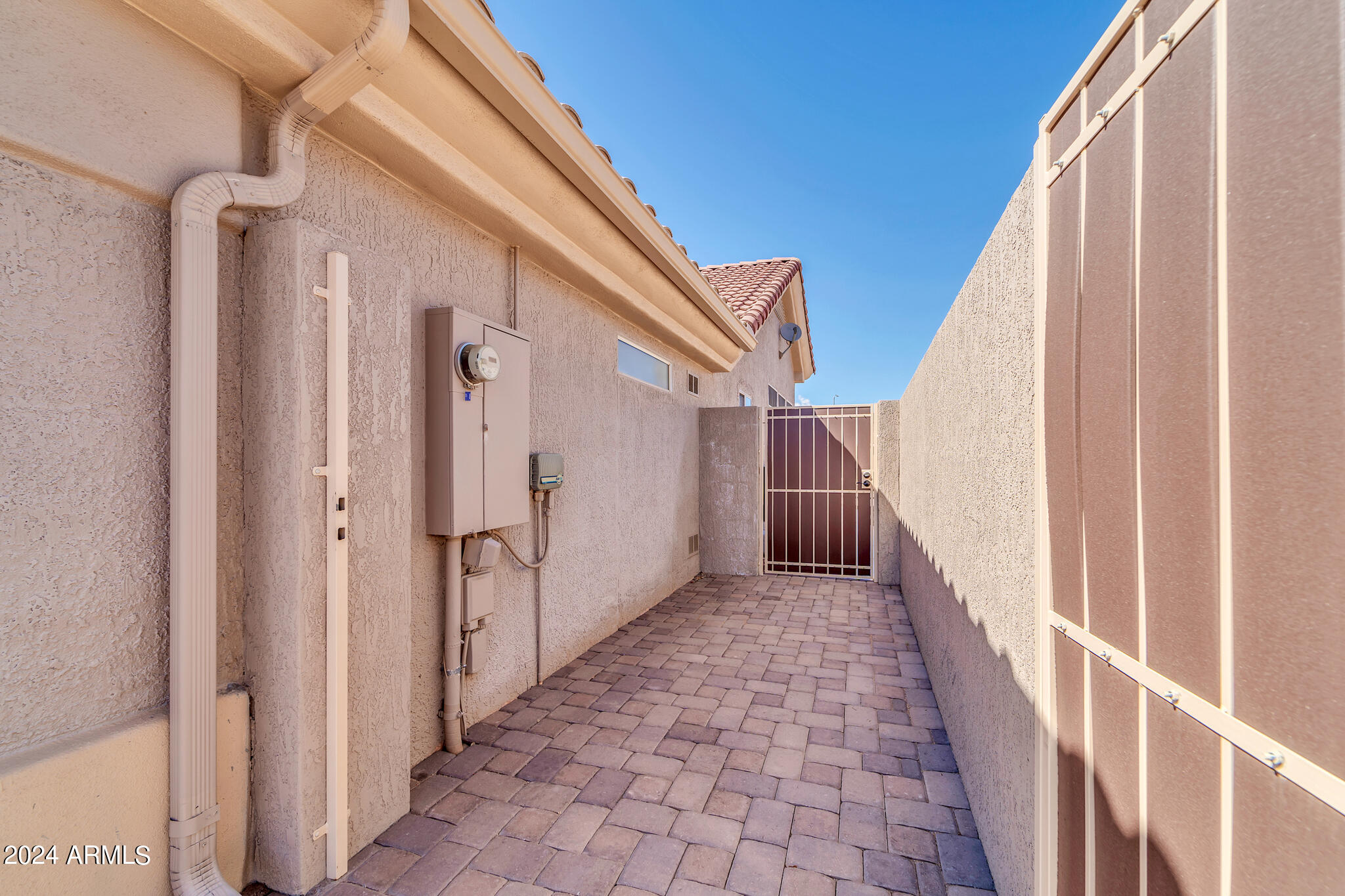 16034 W SENTINEL Drive