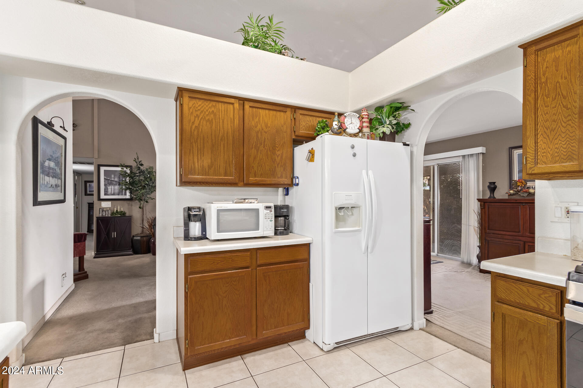 8830 W CHARTER OAK Road