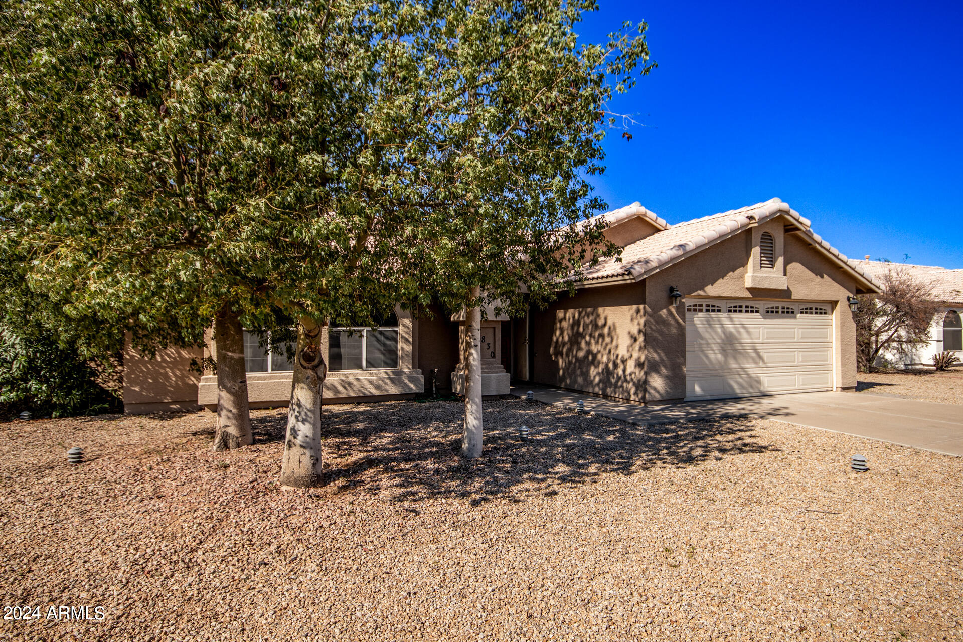 8830 W CHARTER OAK Road