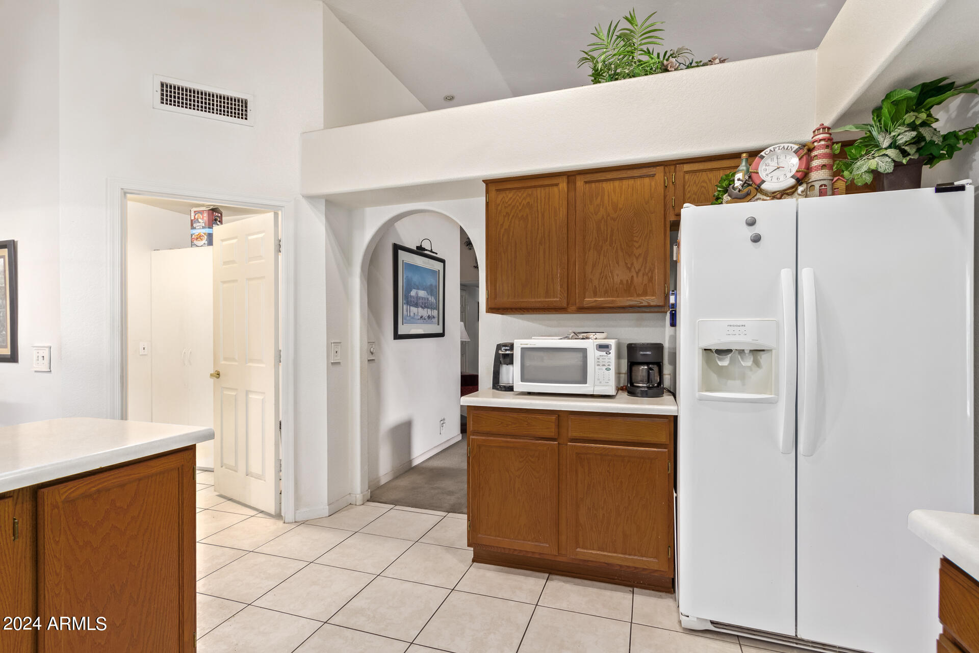 8830 W CHARTER OAK Road